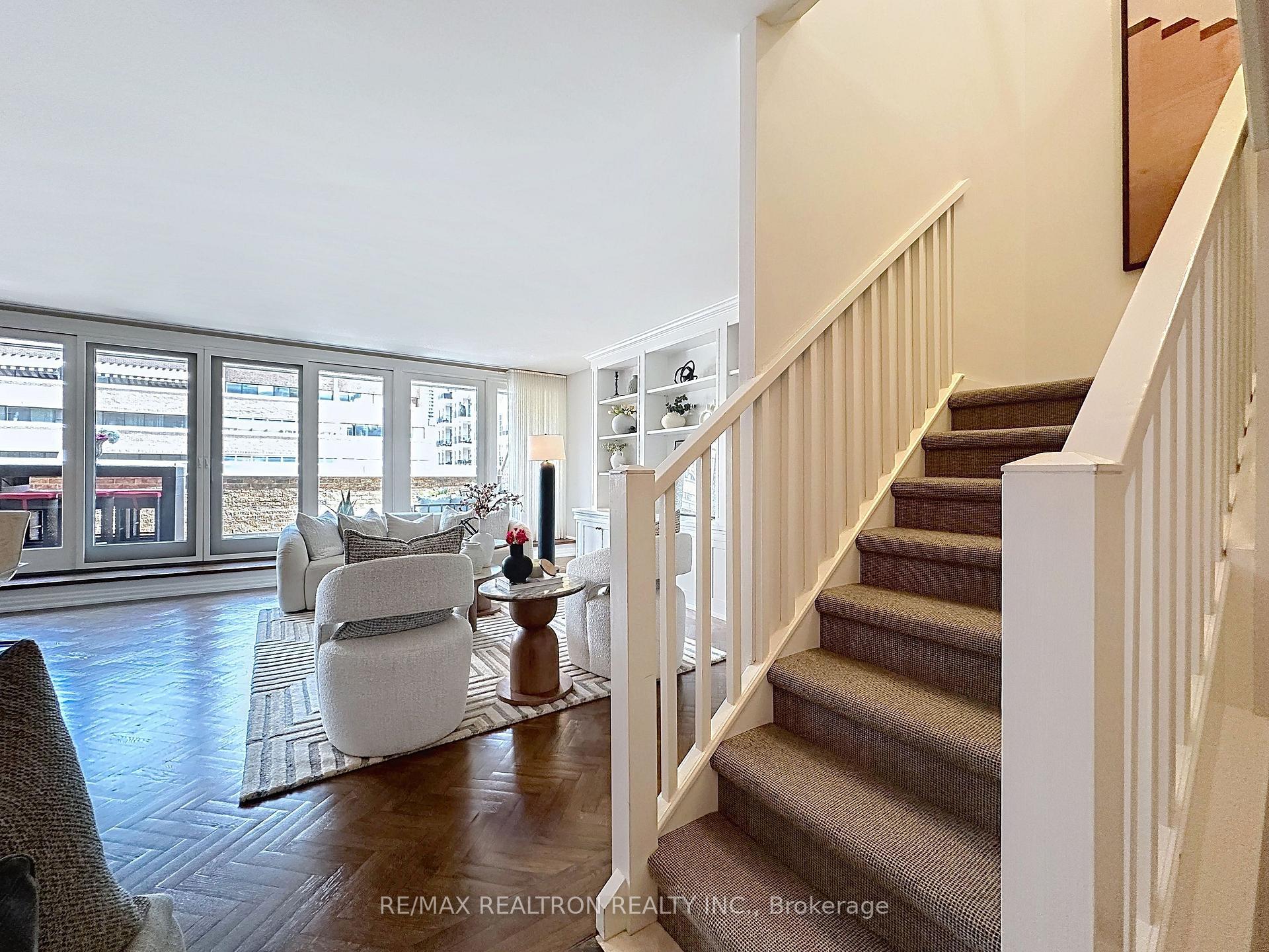 55A Avenue Road 412, Toronto Unit: 412