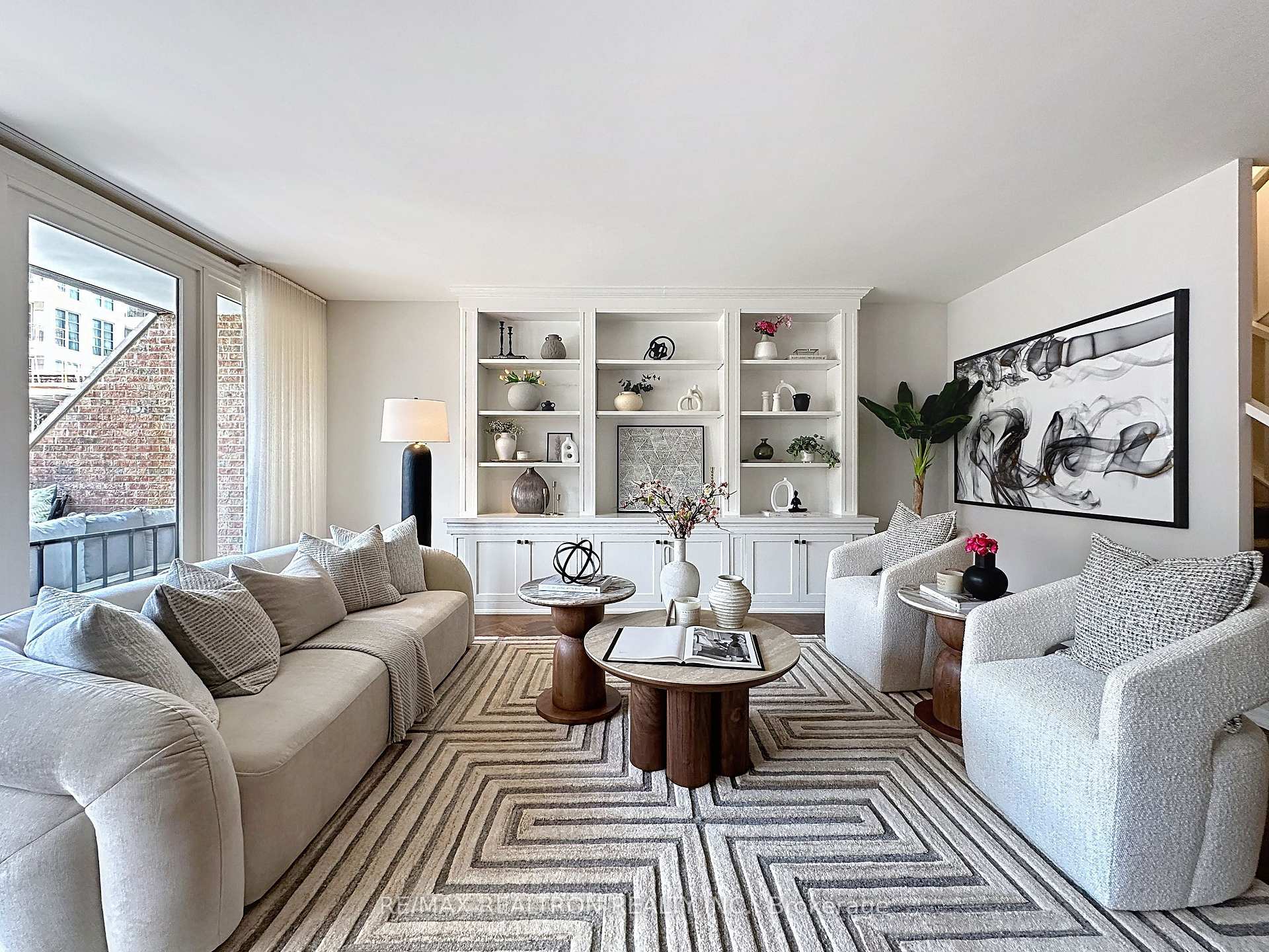 55A Avenue Road 412, Toronto Unit: 412