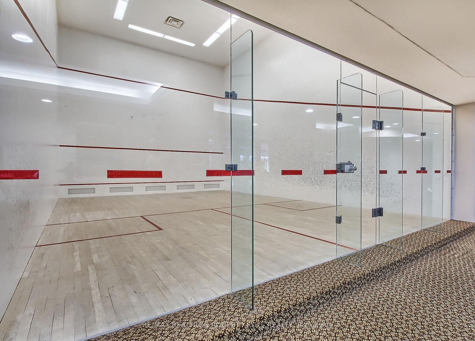 7300 Yonge Street 210