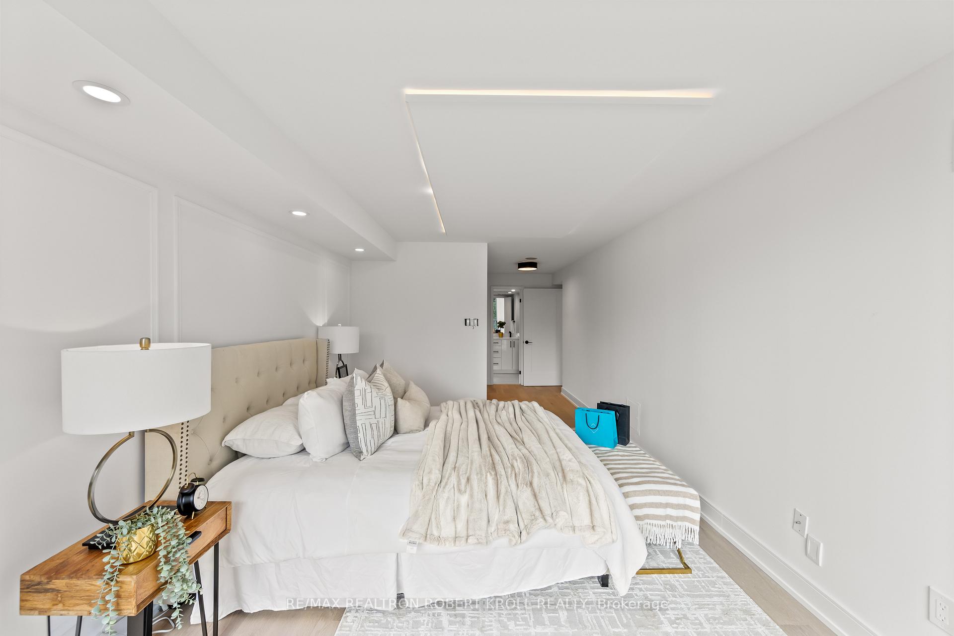 7300 Yonge Street 210