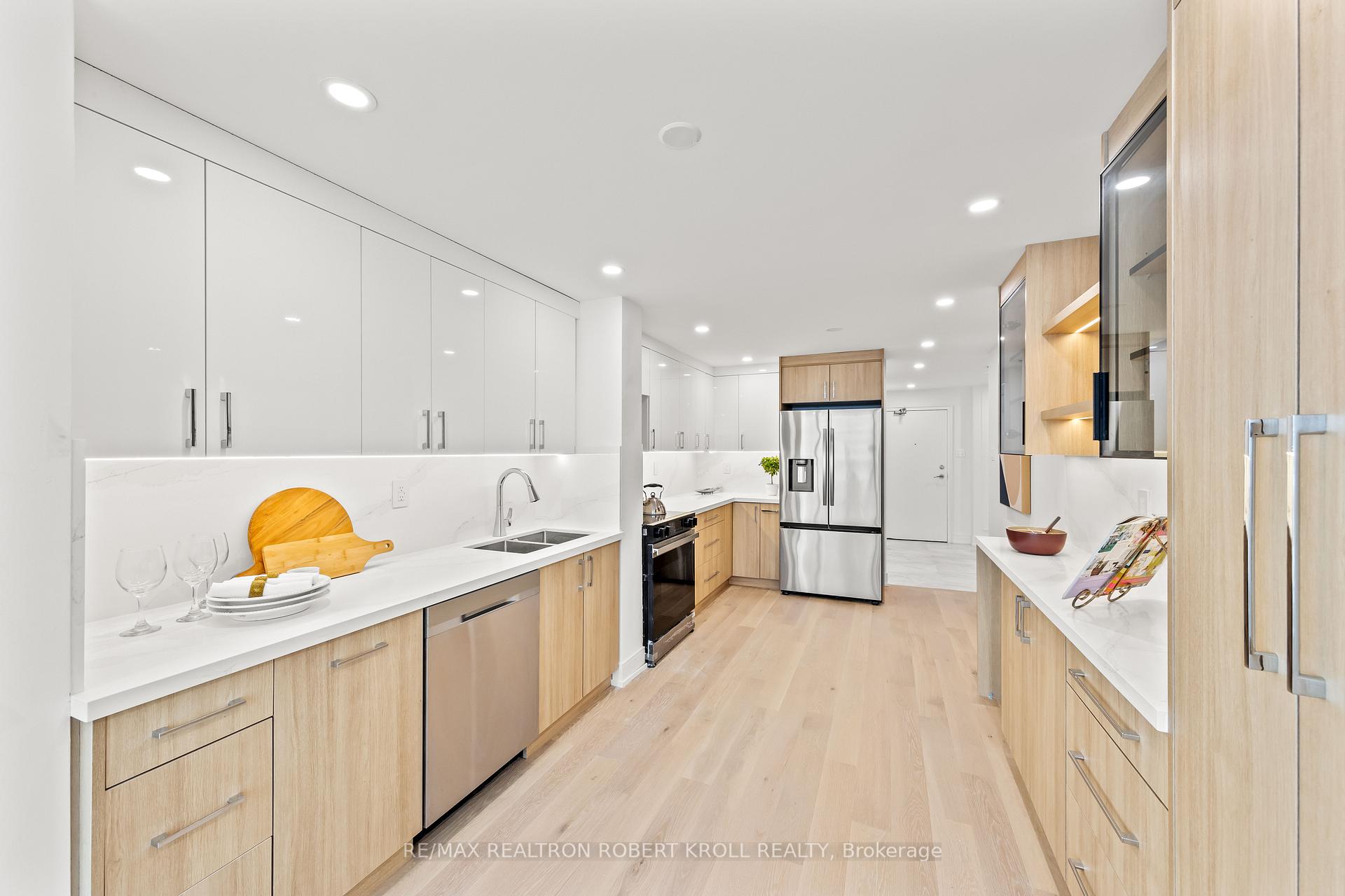 7300 Yonge Street 210