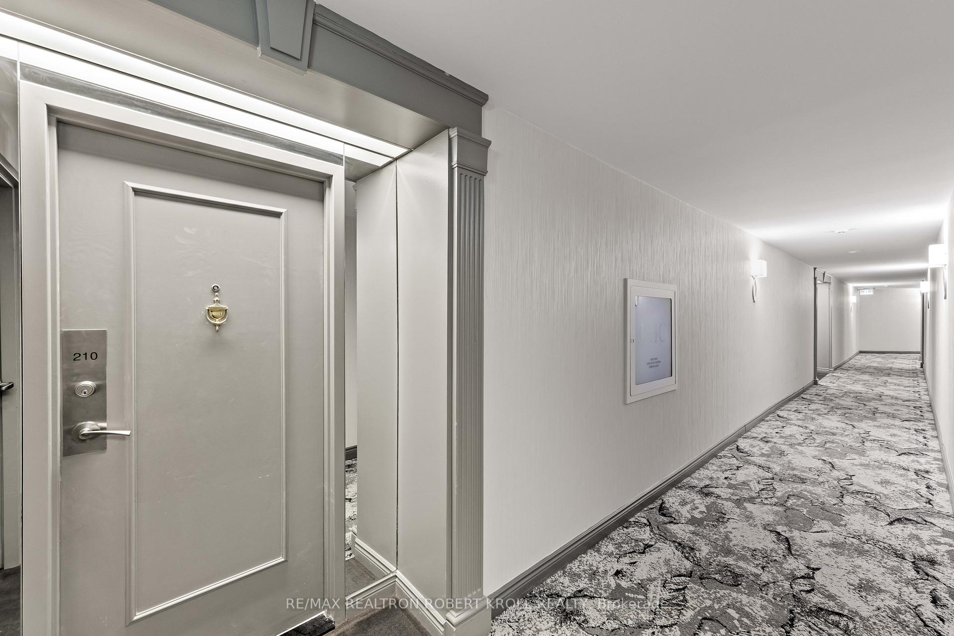 7300 Yonge Street 210