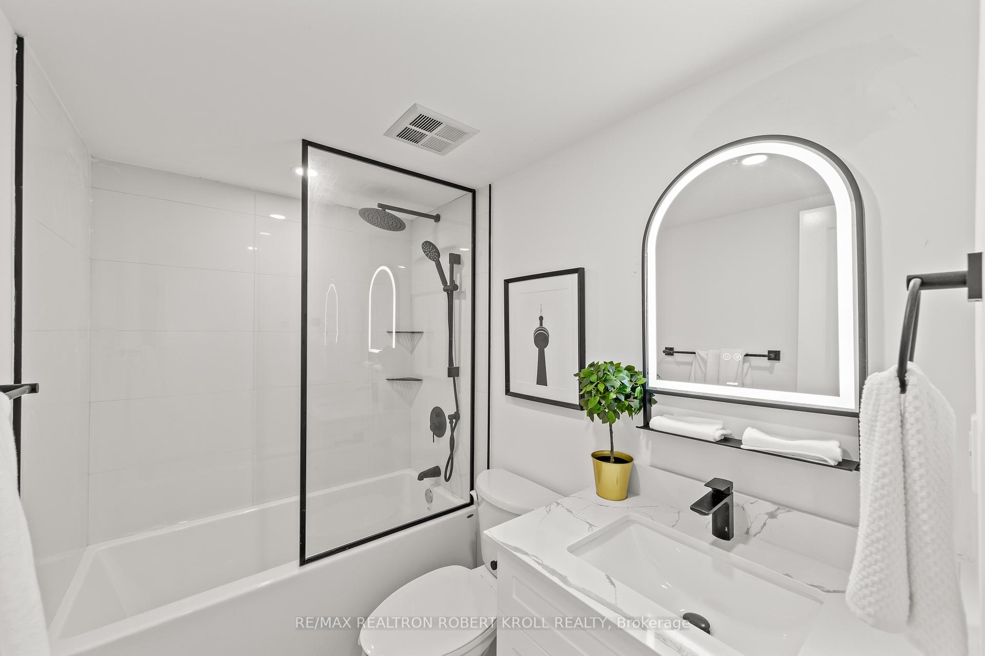 7300 Yonge Street 210