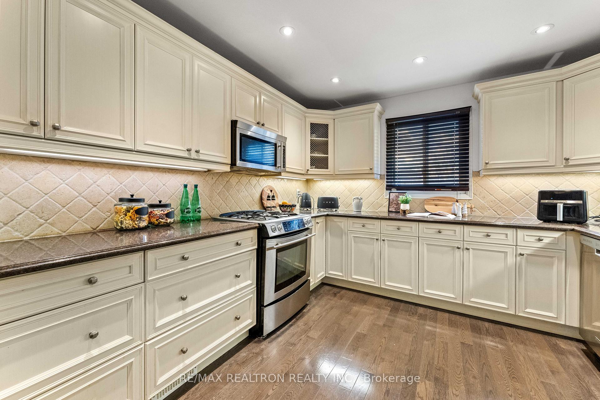 271 Rose Green Drive