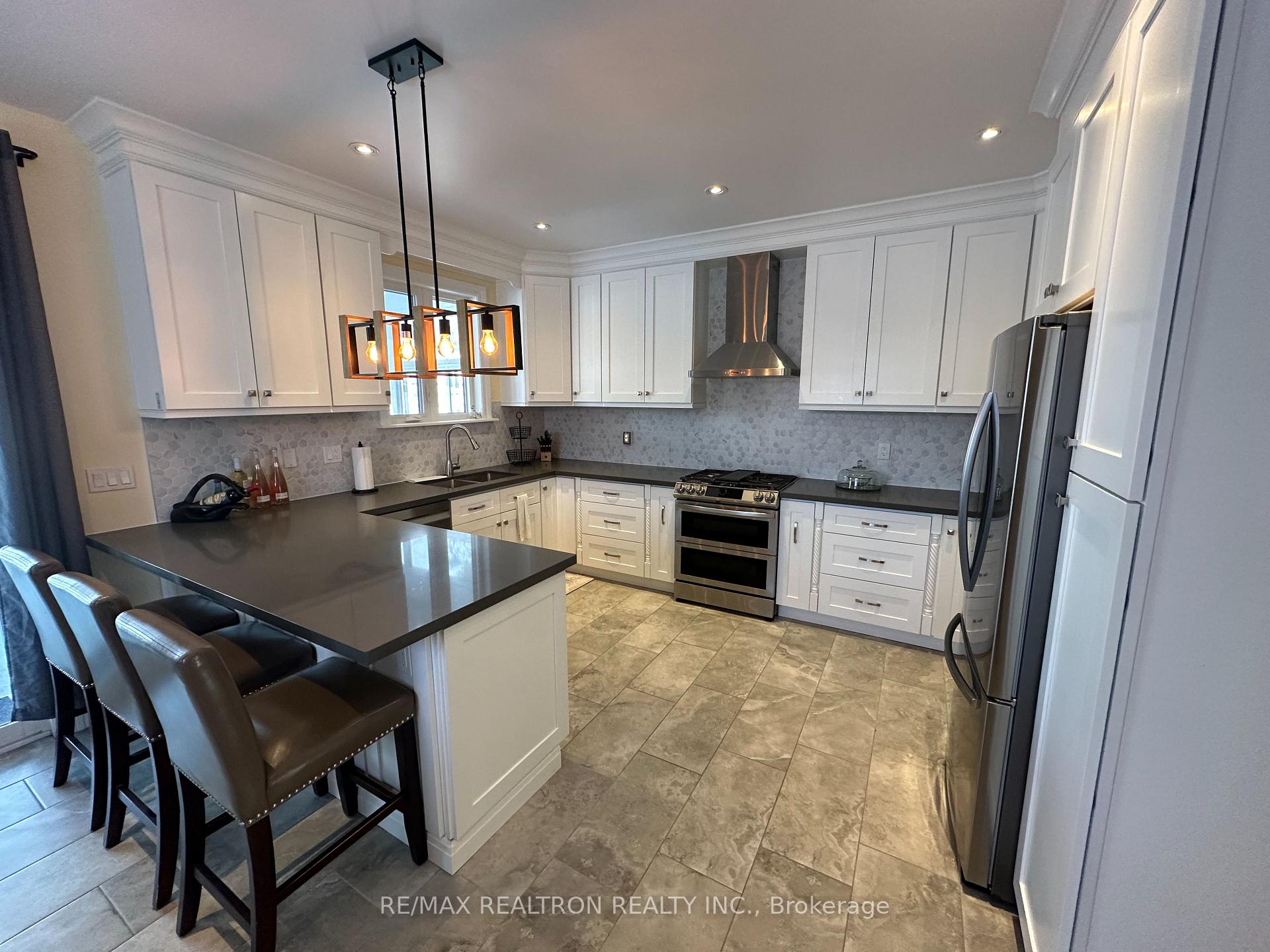 815 Churchill Lane, Georgina, ON L0E 1S0, Georgina ON, L0E 1S0