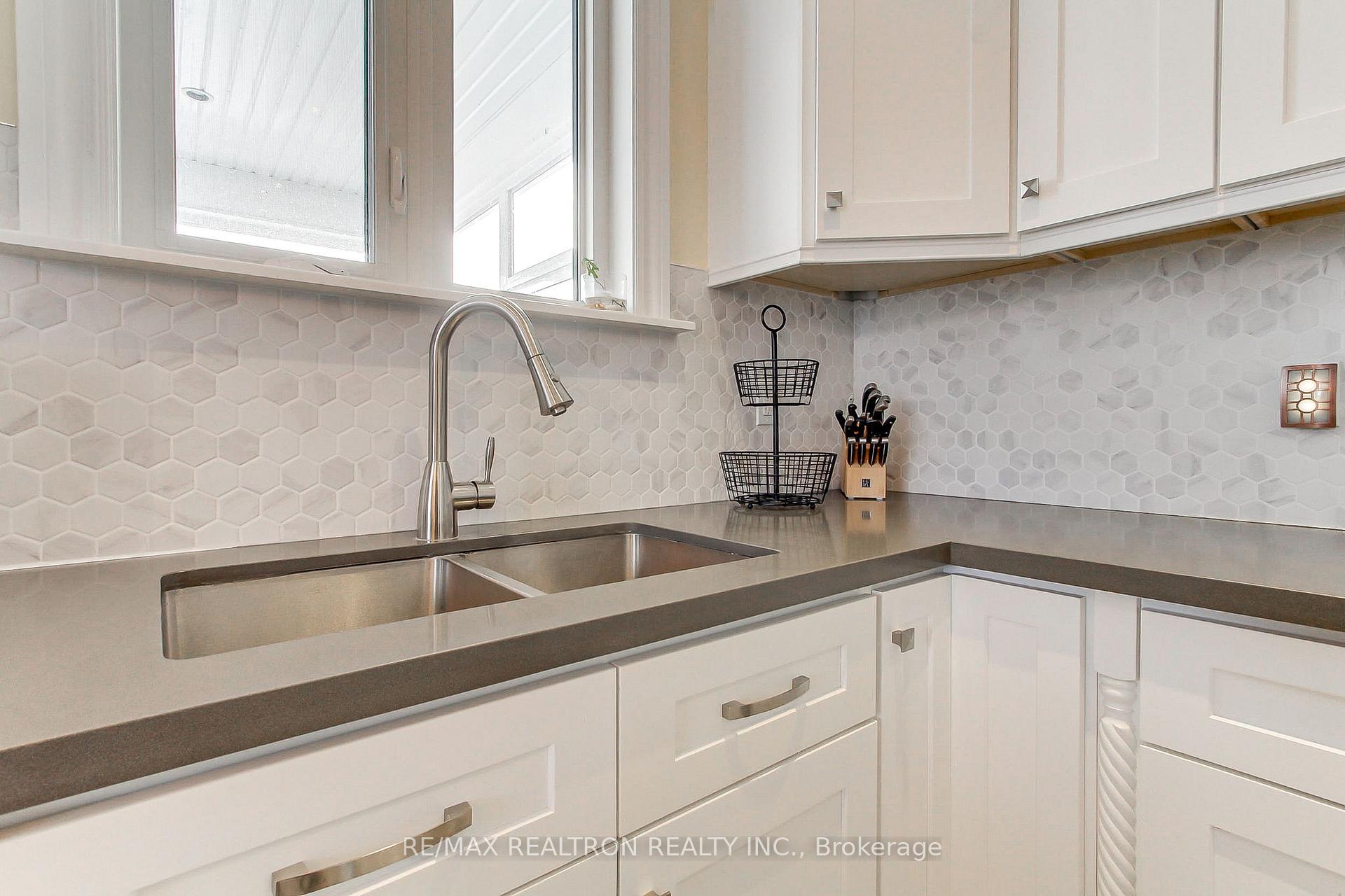 815 Churchill Lane, Georgina, ON L0E 1S0, Georgina ON, L0E 1S0