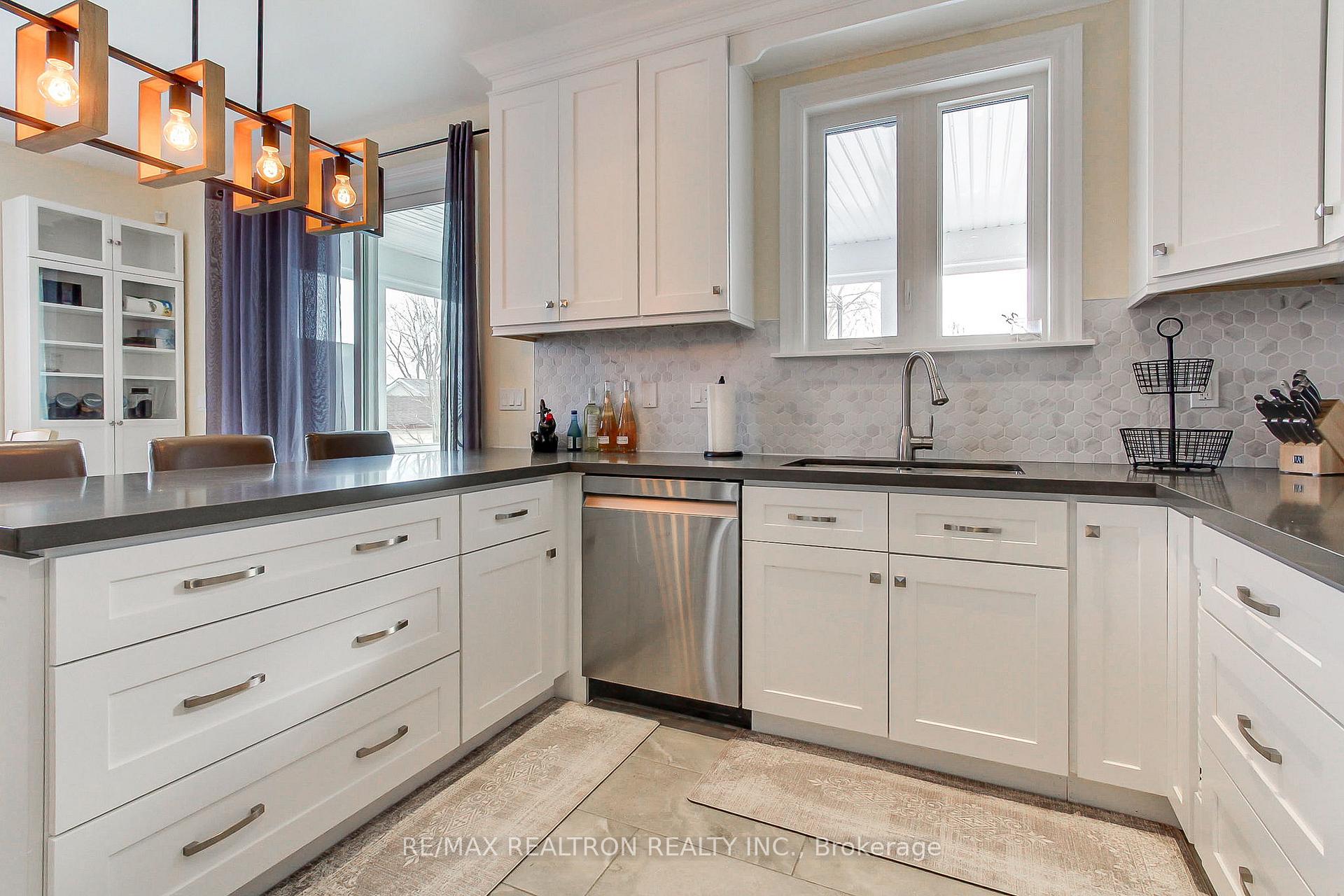 815 Churchill Lane, Georgina, ON L0E 1S0, Georgina ON, L0E 1S0