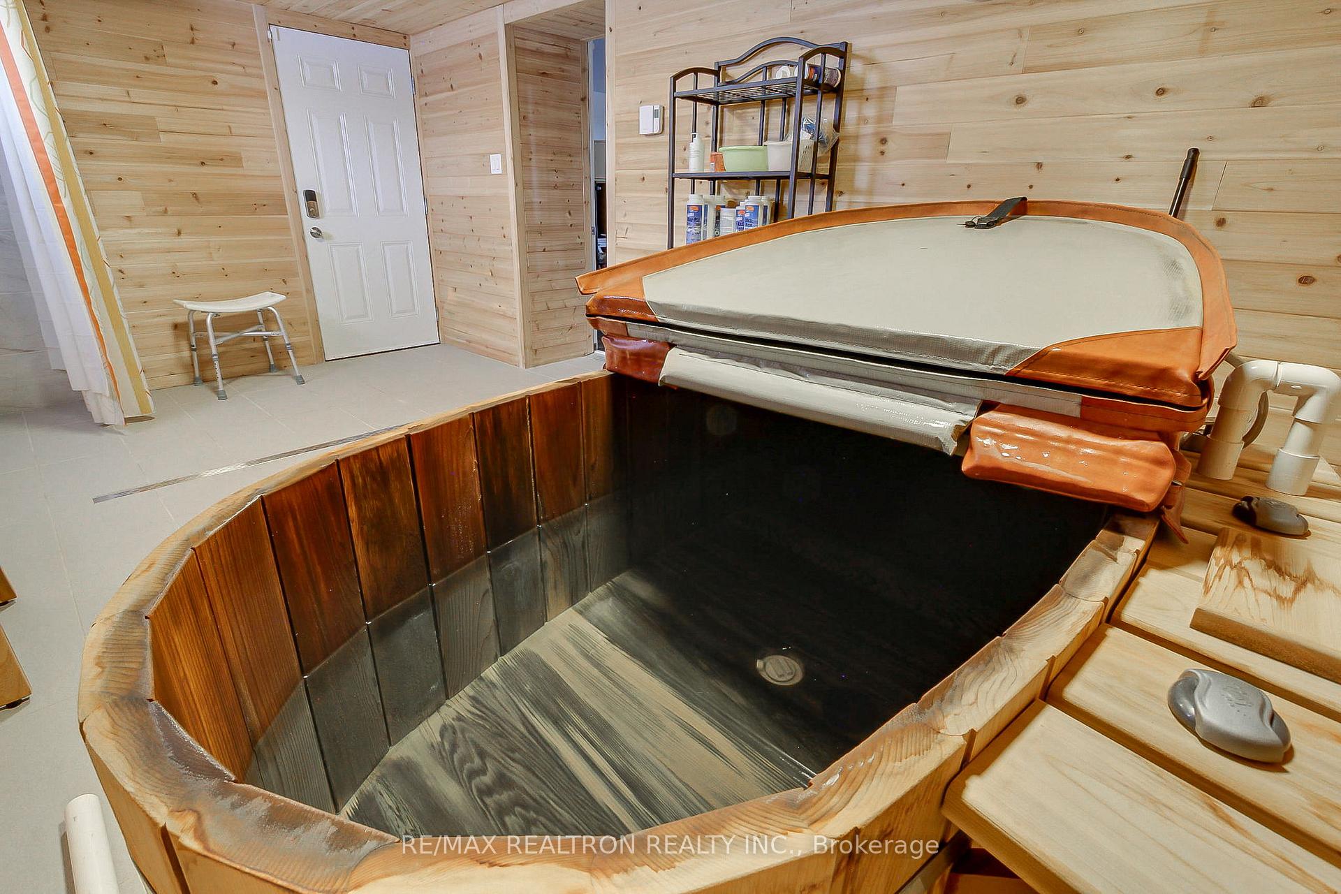 815 Churchill Lane, Georgina, ON L0E 1S0, Georgina ON, L0E 1S0