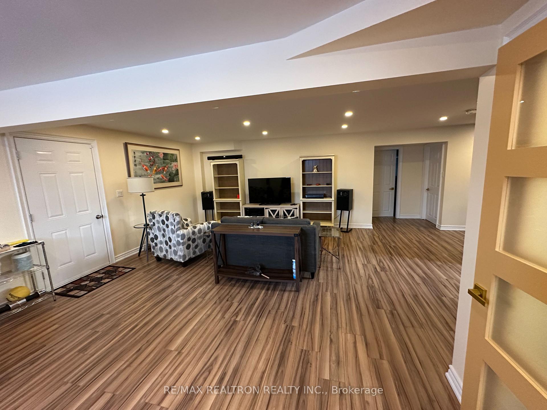 815 Churchill Lane, Georgina, ON L0E 1S0, Georgina ON, L0E 1S0