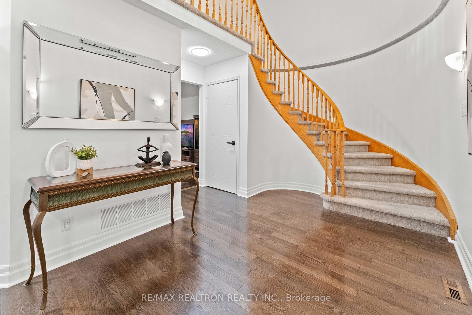 271 Rose Green Drive, Vaughan, ON L4J 4S8, Vaughan ON, L4J 4S8