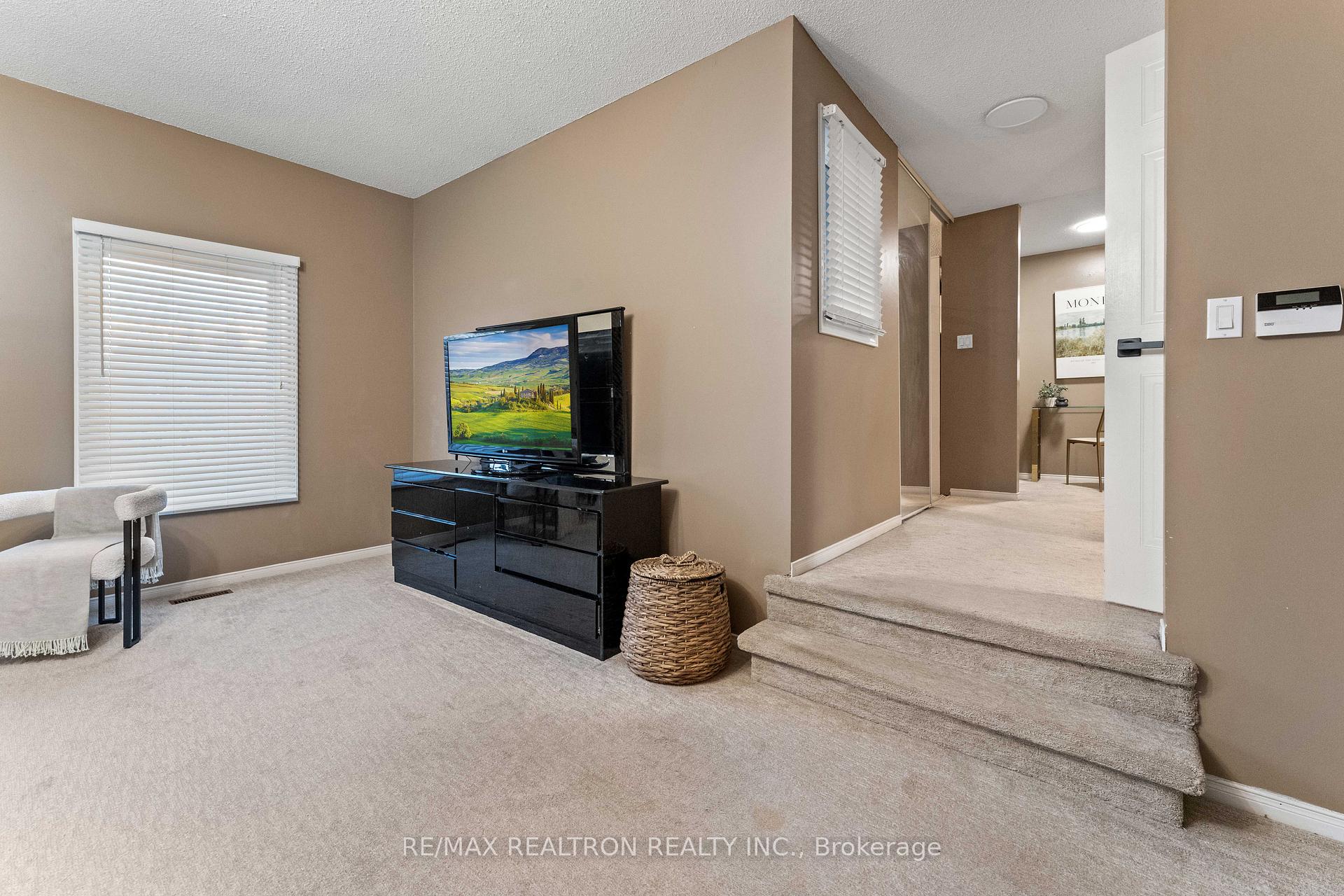 271 Rose Green Drive, Vaughan, ON L4J 4S8, Vaughan ON, L4J 4S8
