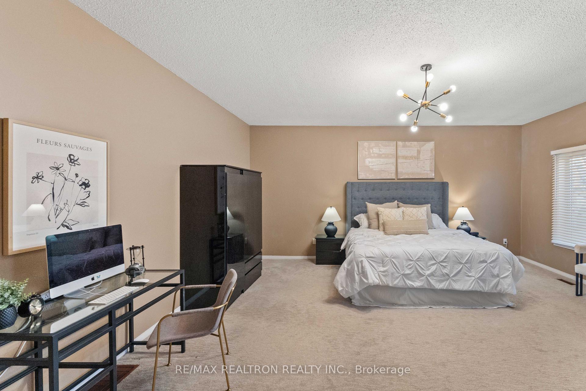 271 Rose Green Drive, Vaughan, ON L4J 4S8, Vaughan ON, L4J 4S8