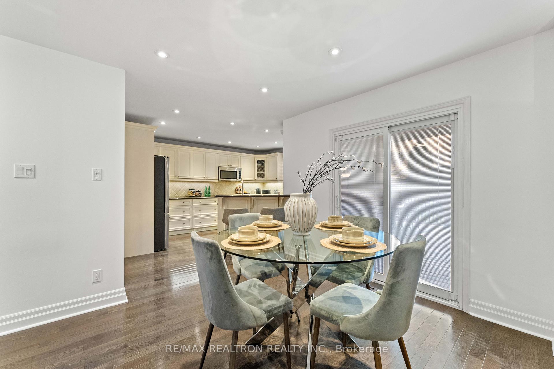 271 Rose Green Drive, Vaughan, ON L4J 4S8, Vaughan ON, L4J 4S8