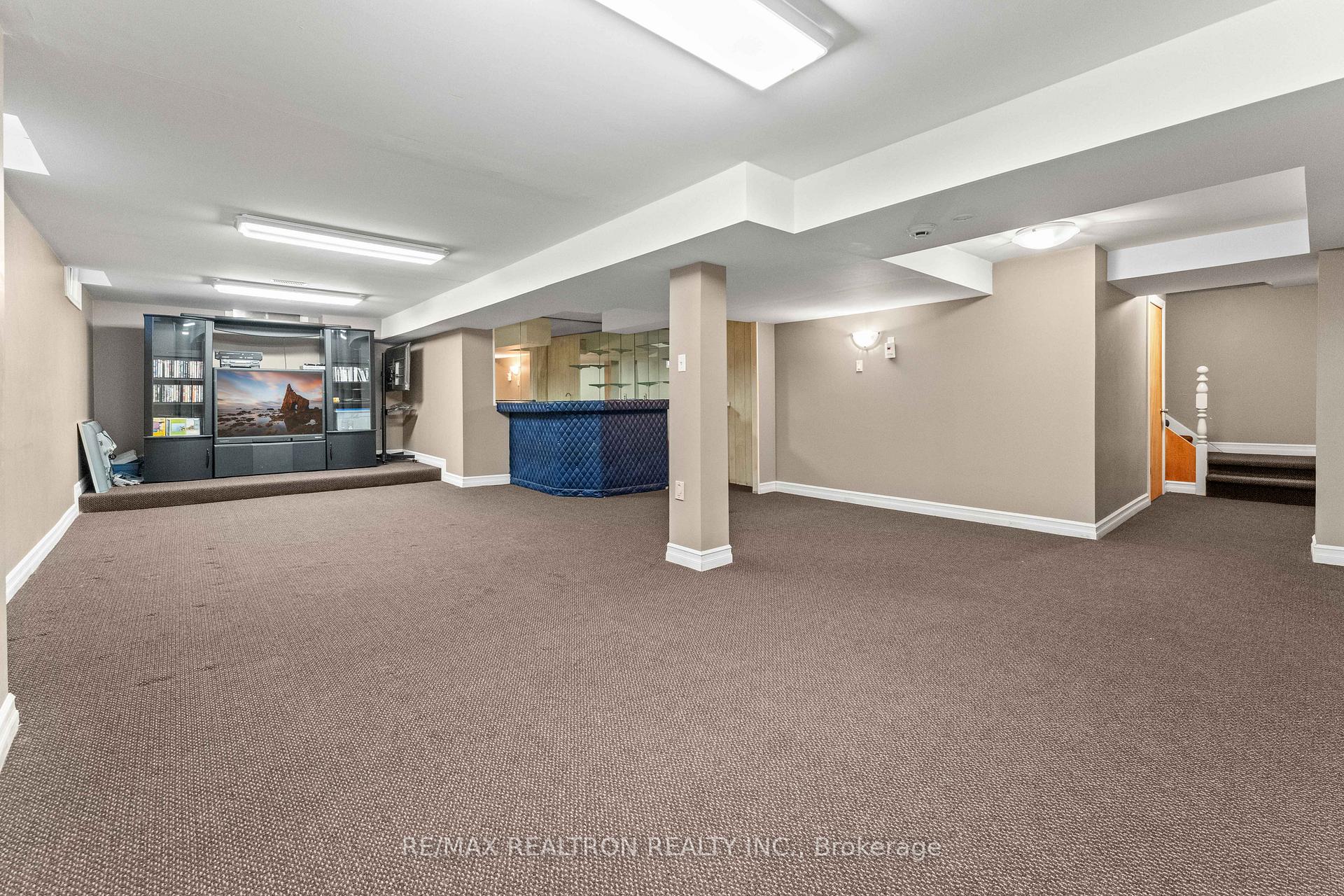 271 Rose Green Drive, Vaughan, ON L4J 4S8, Vaughan ON, L4J 4S8