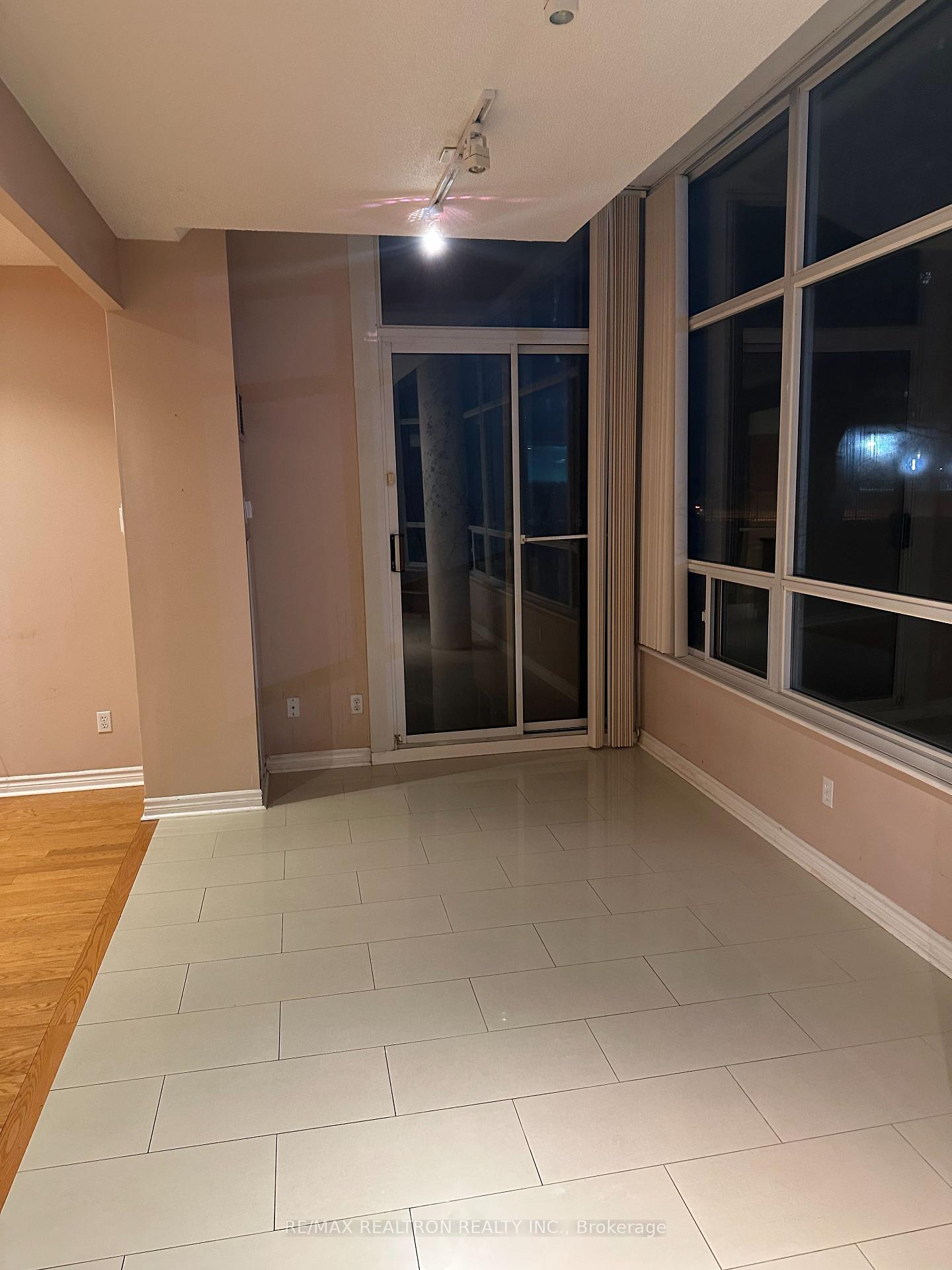 11 Townsgate Drive #107