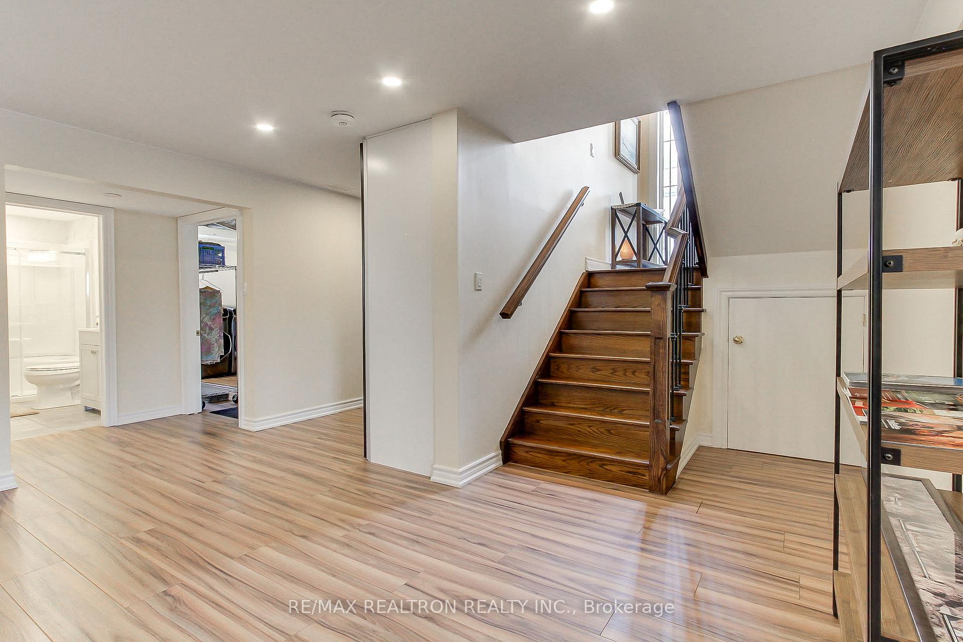 815 Churchill Lane