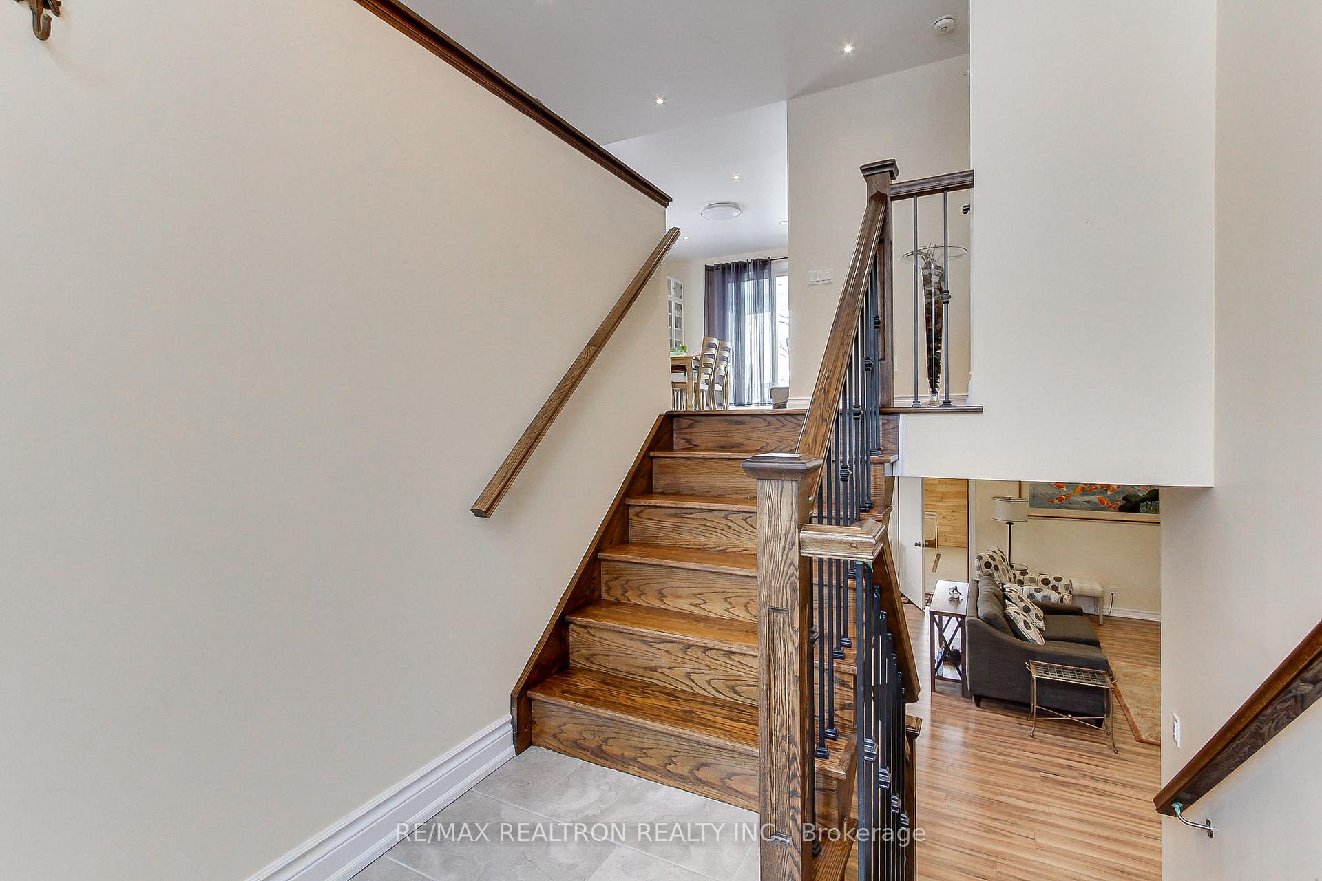 815 Churchill Lane