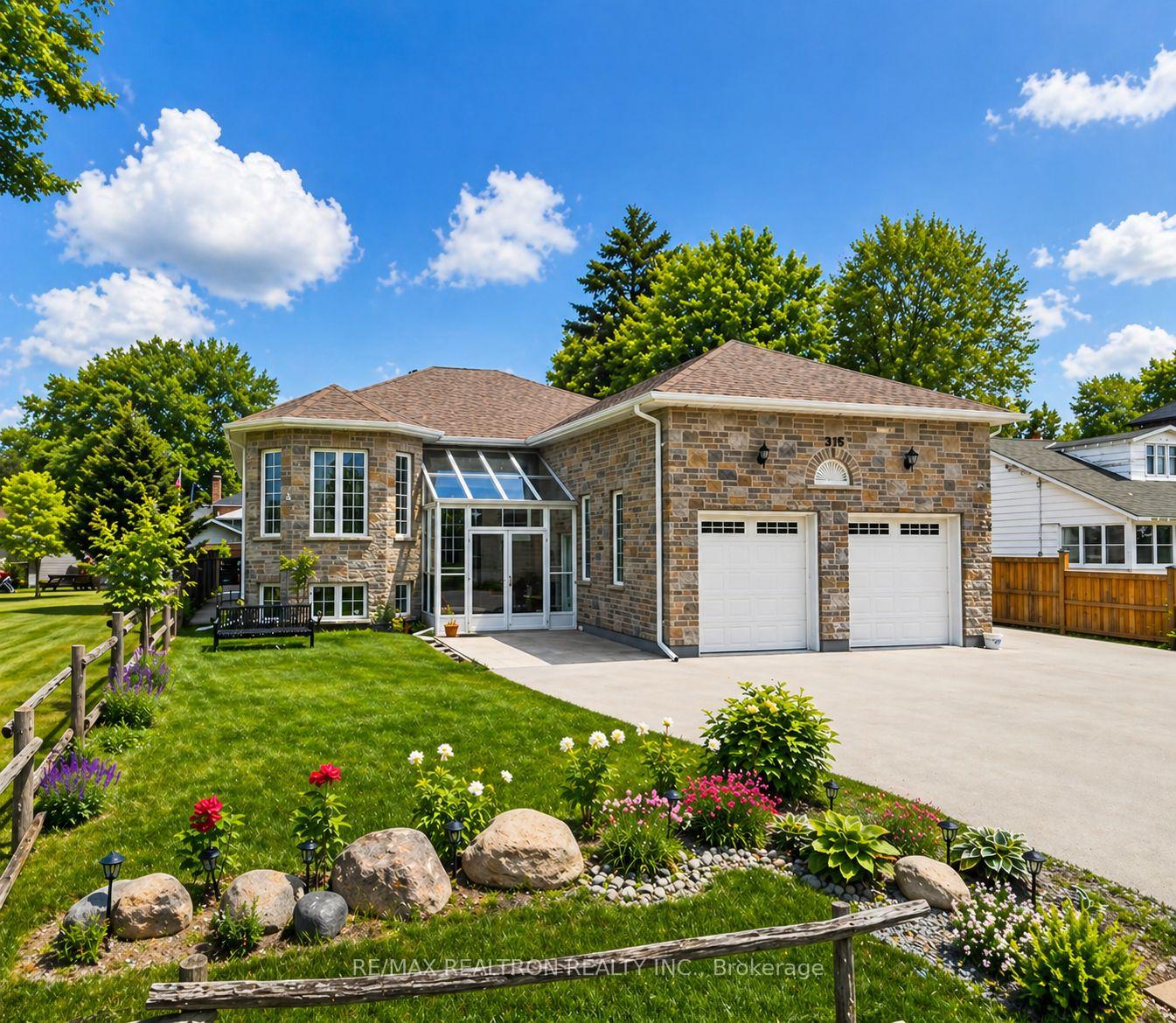 815 Churchill Lane