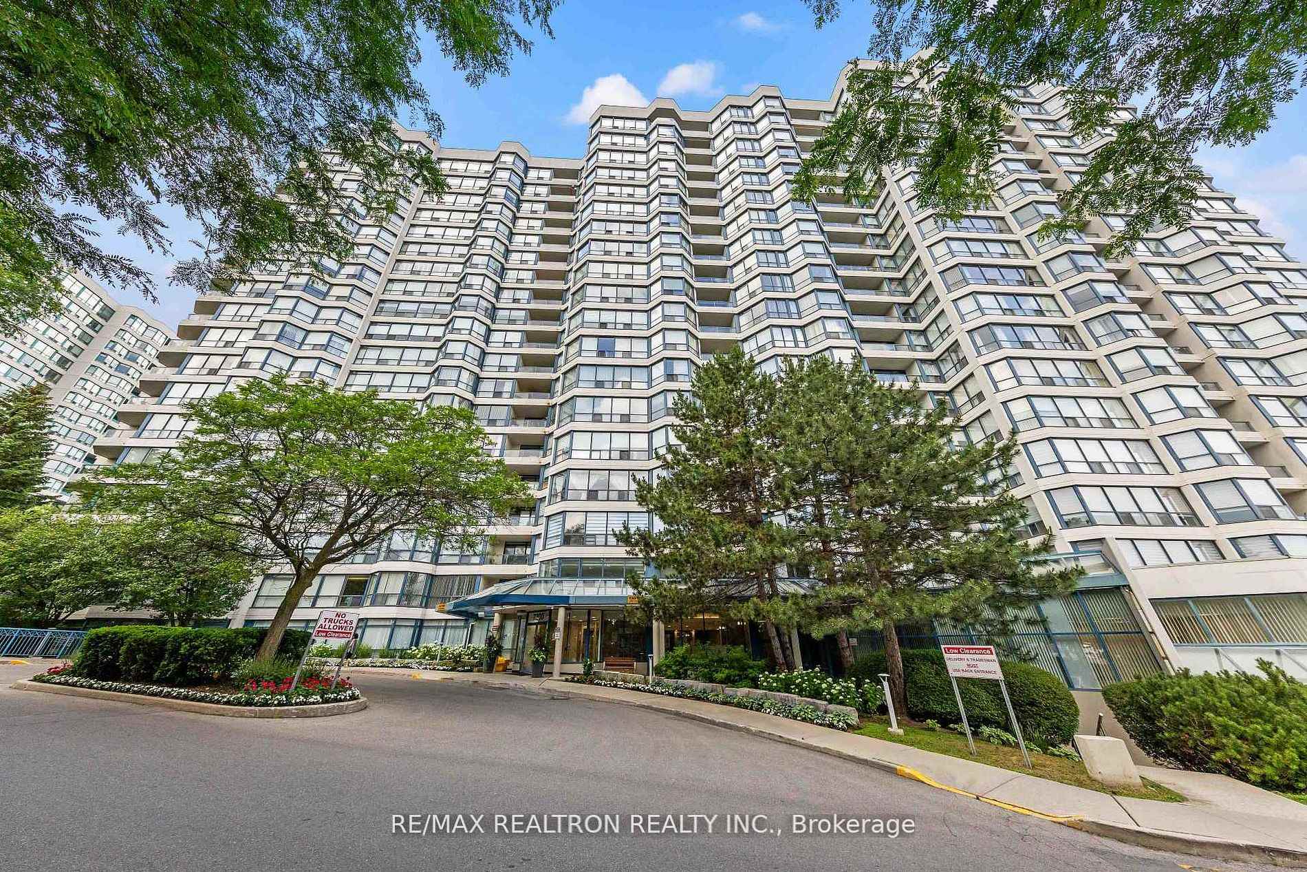 7300 Yonge Street 210