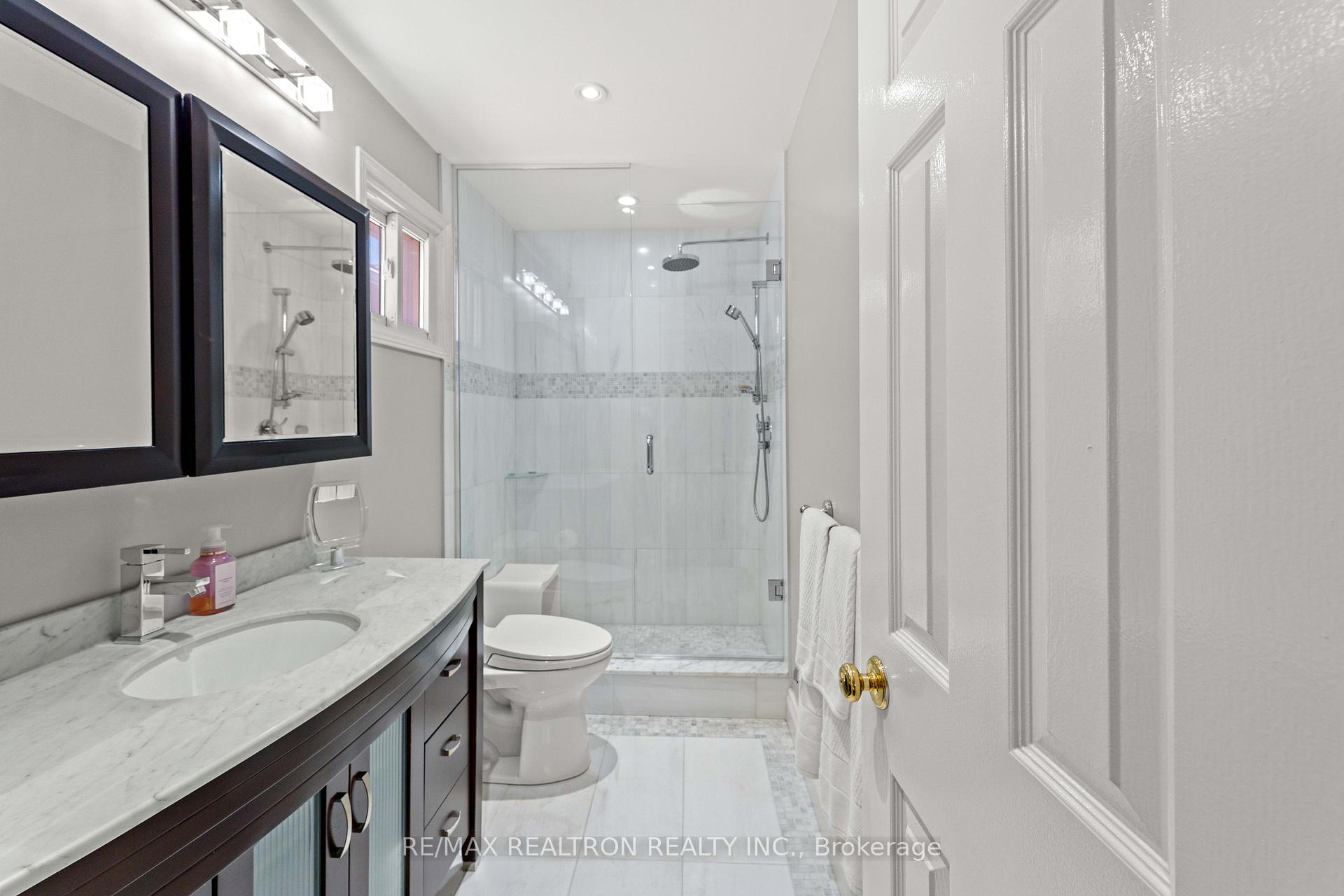 10 Millcreek Crescent
