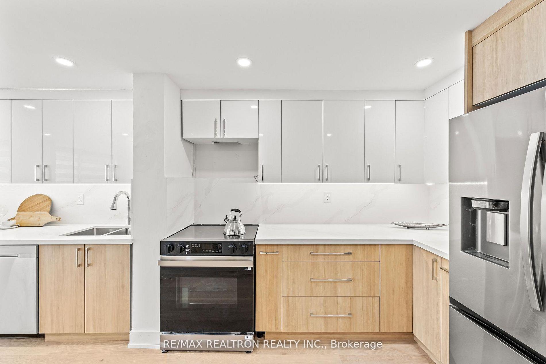 7300 Yonge Street 210