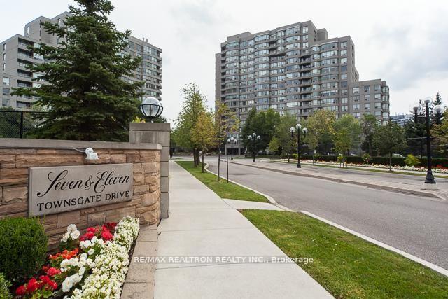 7 Townsgate Drive 1206