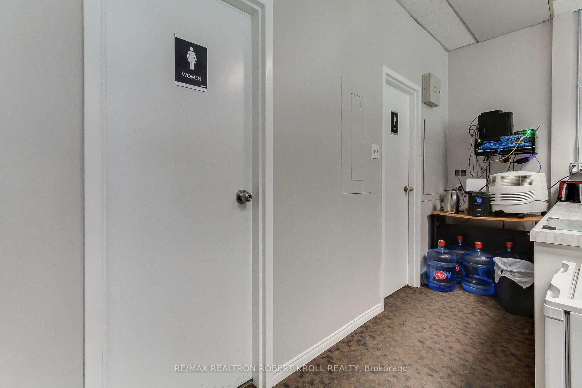 #300 Full Floor - 46 Village Centre Place Unit: 300 Full Floor