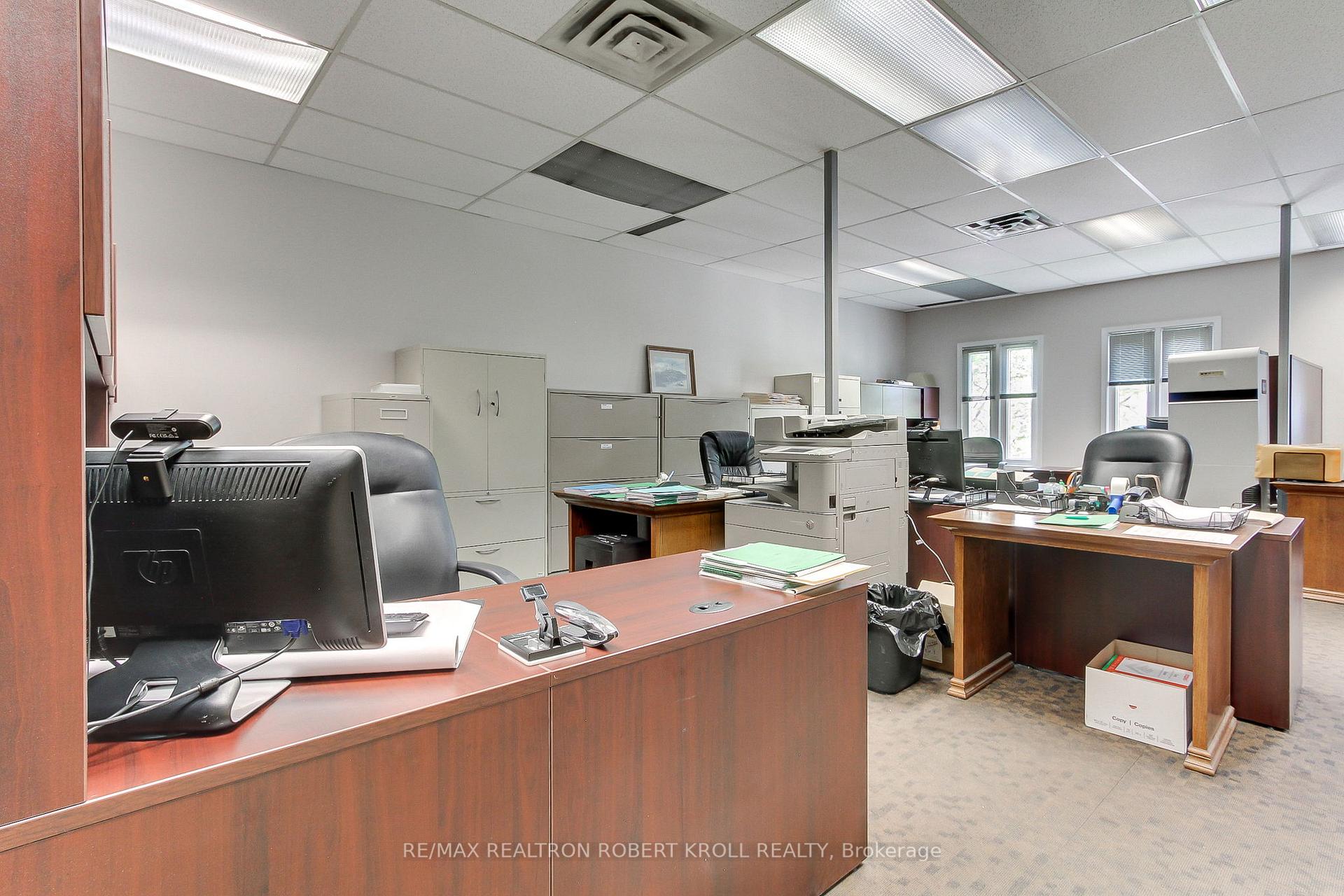 #300 Full Floor - 46 Village Centre Place Unit: 300 Full Floor