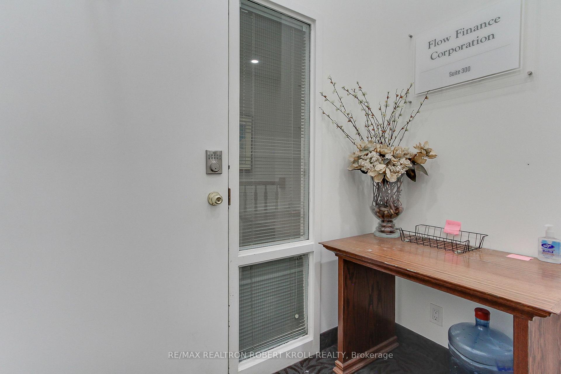 #300 Full Floor - 46 Village Centre Place Unit: 300 Full Floor