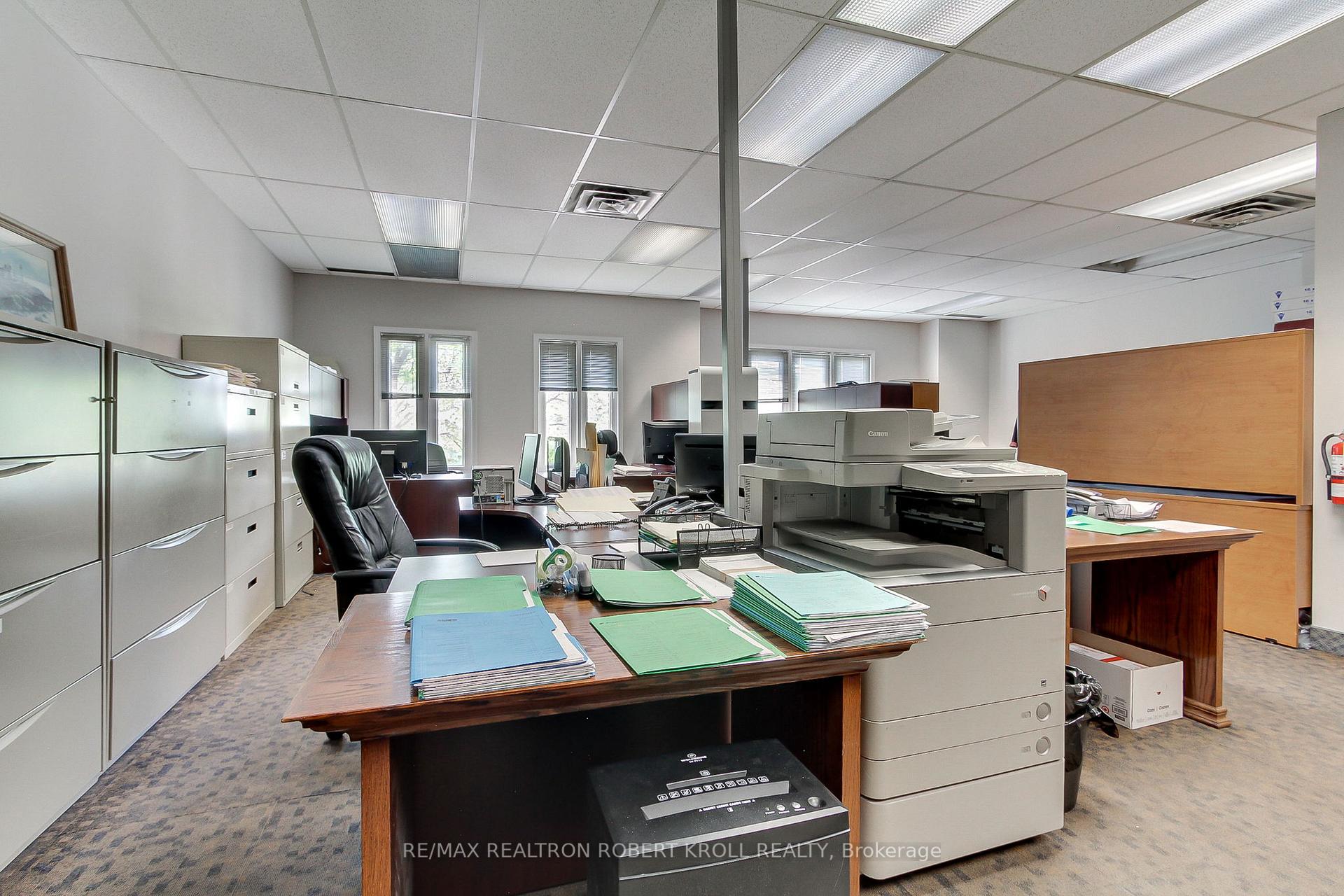 #300 Half-Floor - 46 Village Centre Place Unit: 300 Half-Floor