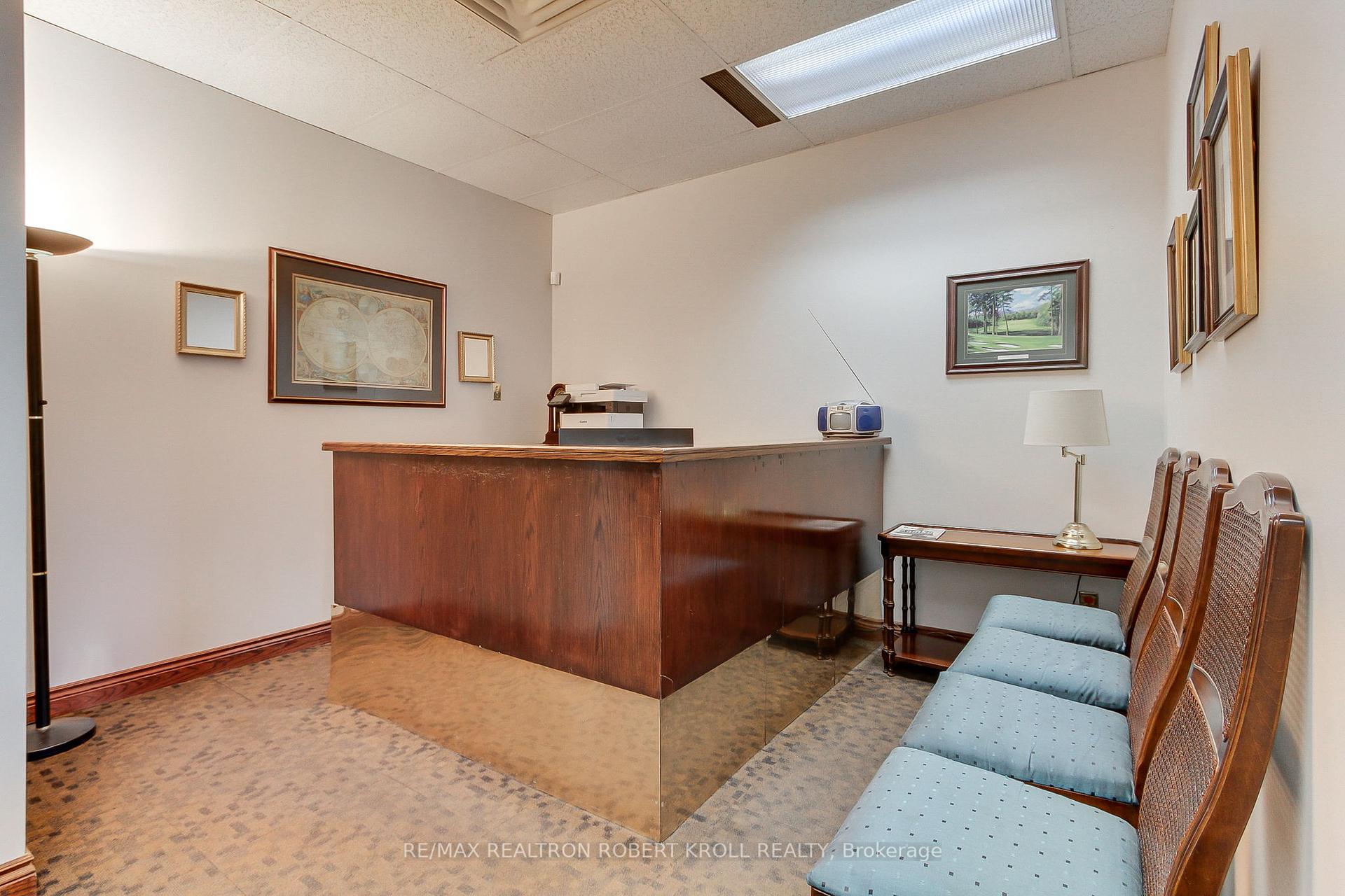 #300 Half-Floor - 46 Village Centre Place Unit: 300 Half-Floor