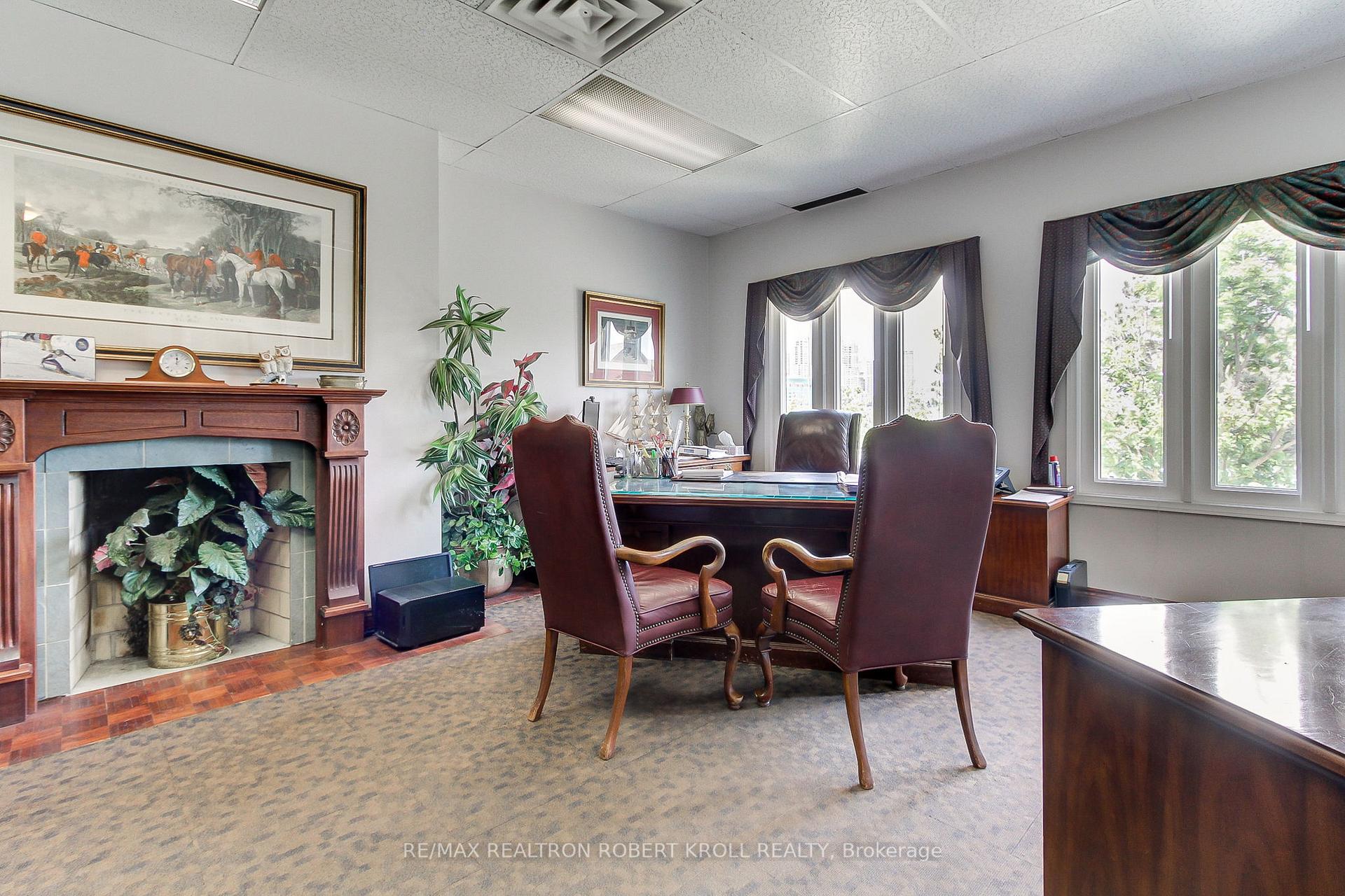 #300 Half-Floor - 46 Village Centre Place Unit: 300 Half-Floor