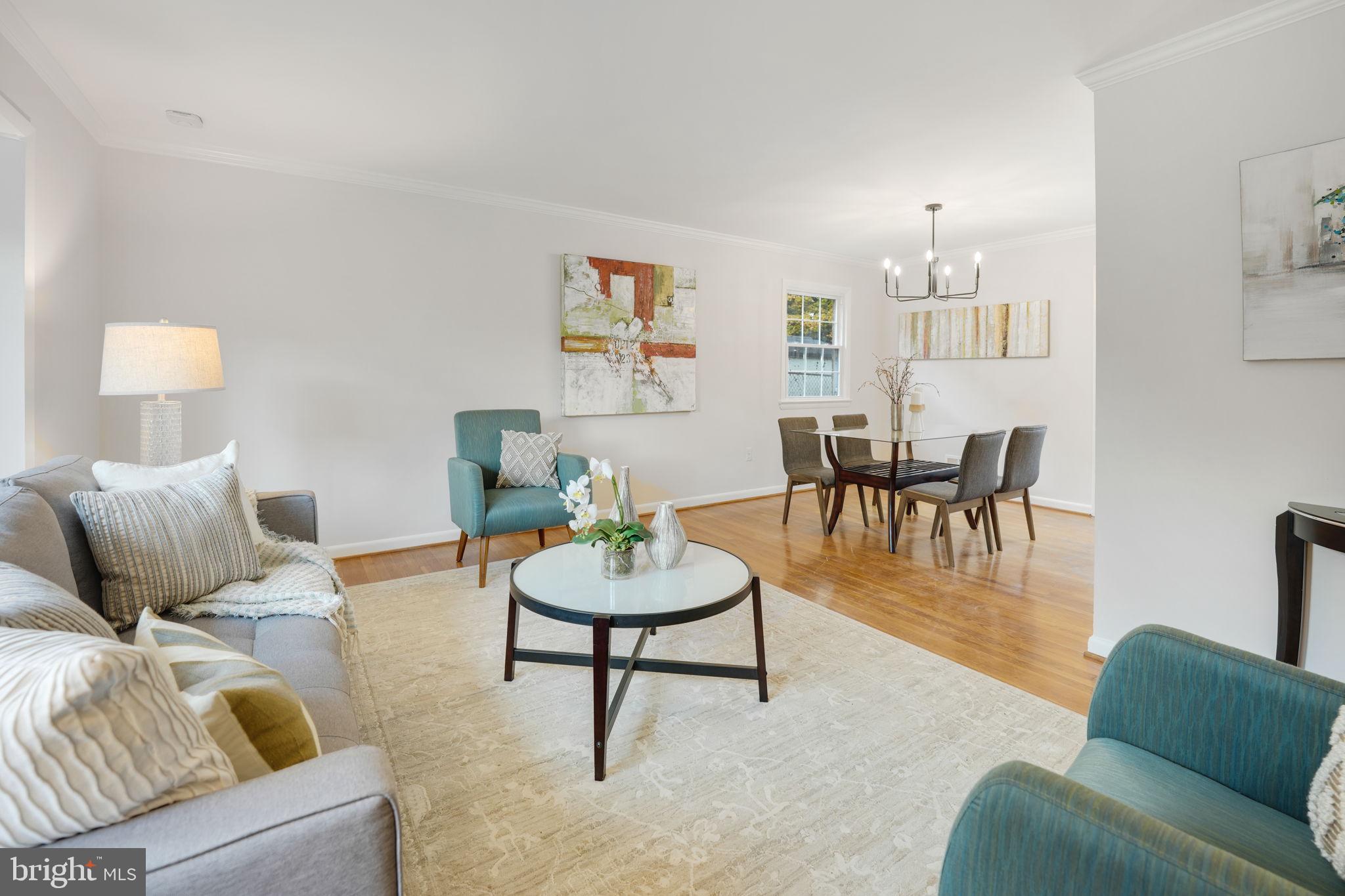 9705 Nassau LANE