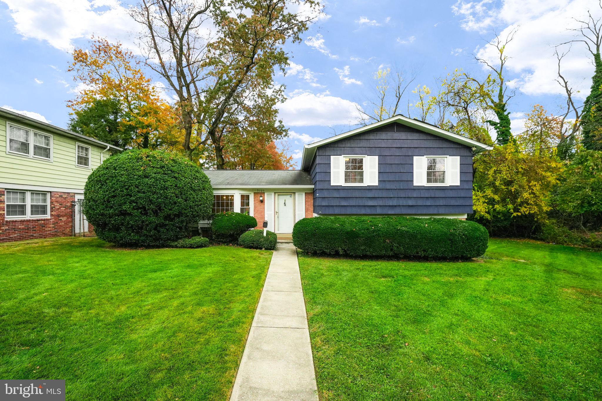 9705 Nassau LANE