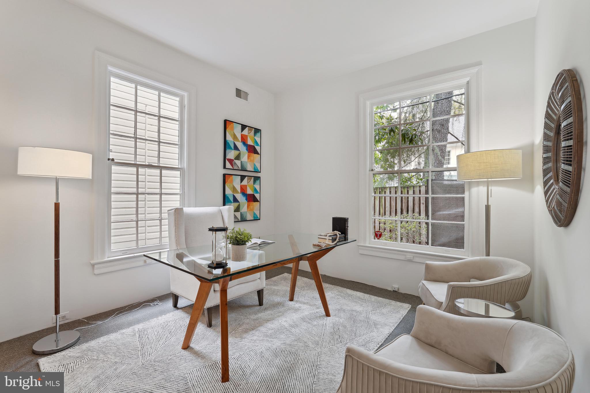17 W Irving STREET