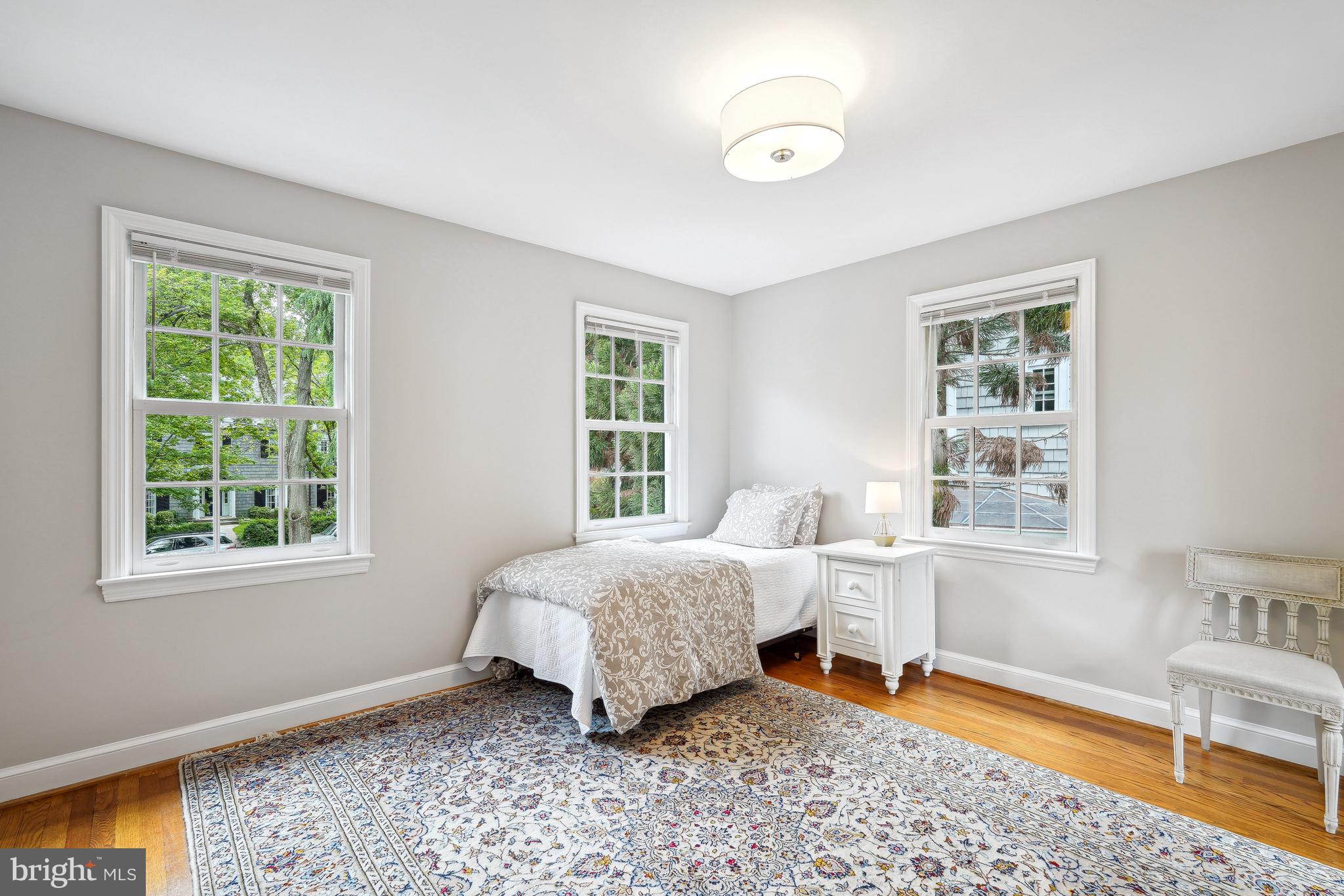 33 Quincy St