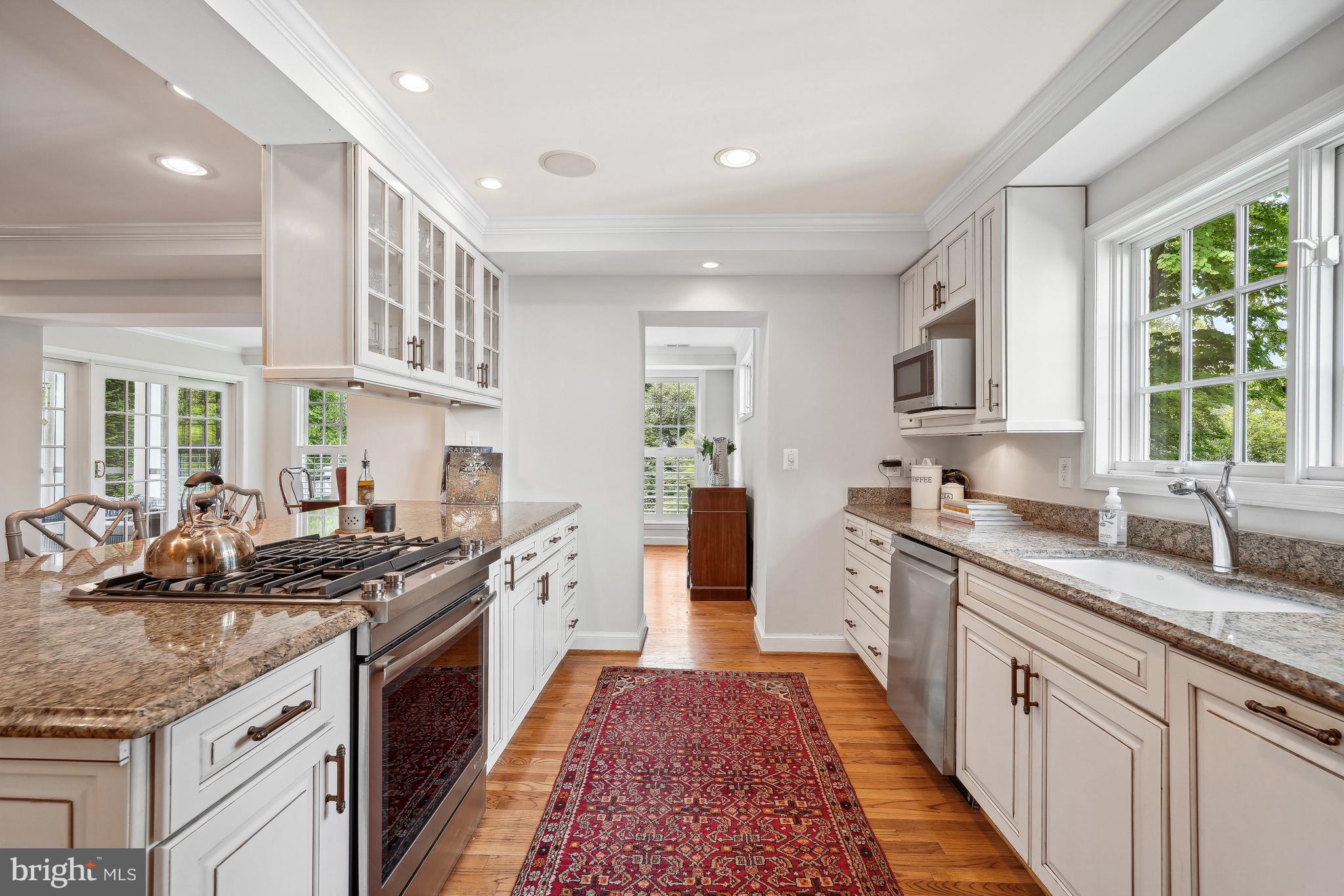33 Quincy St