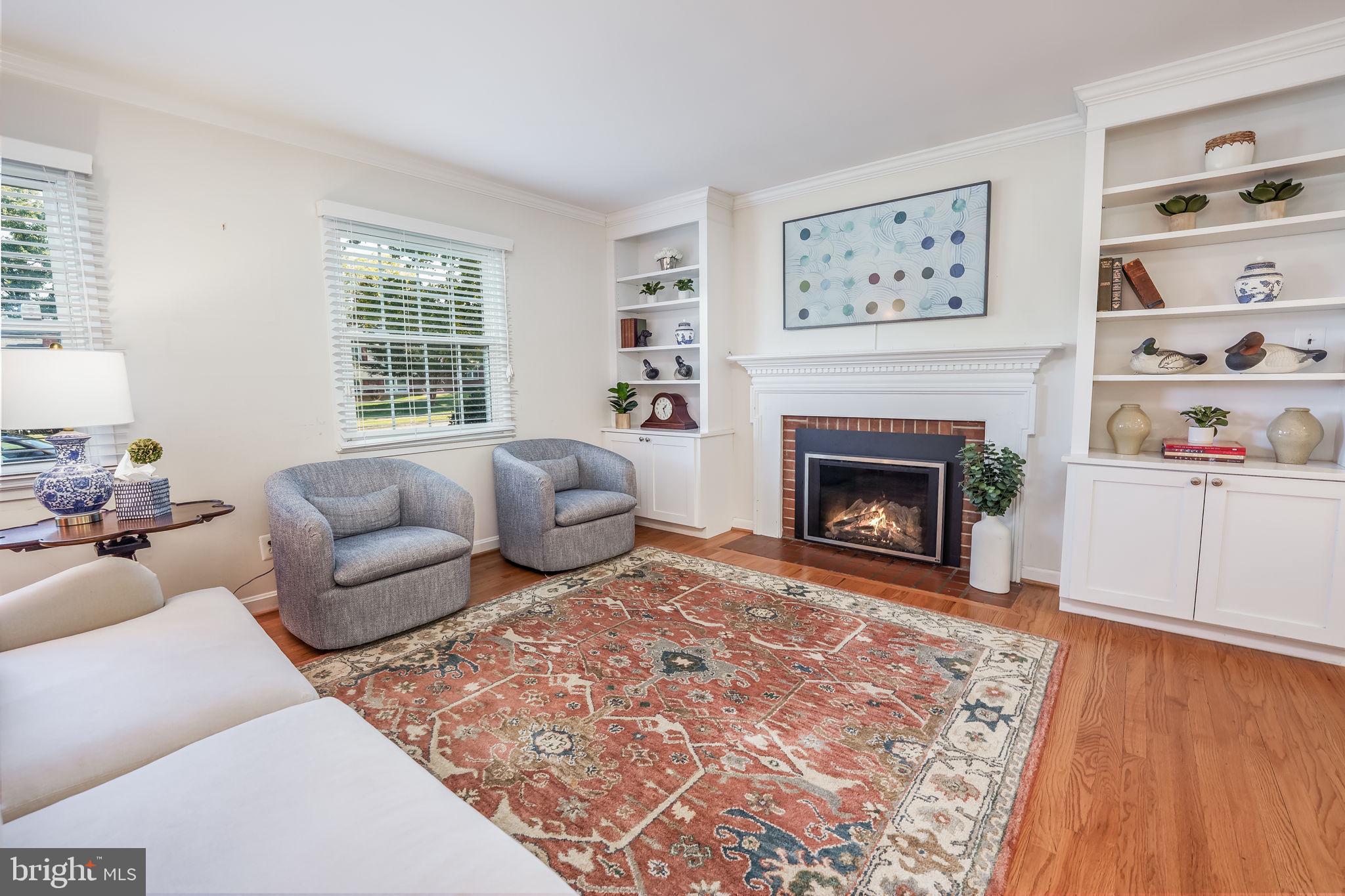 1404 Mayflower Dr