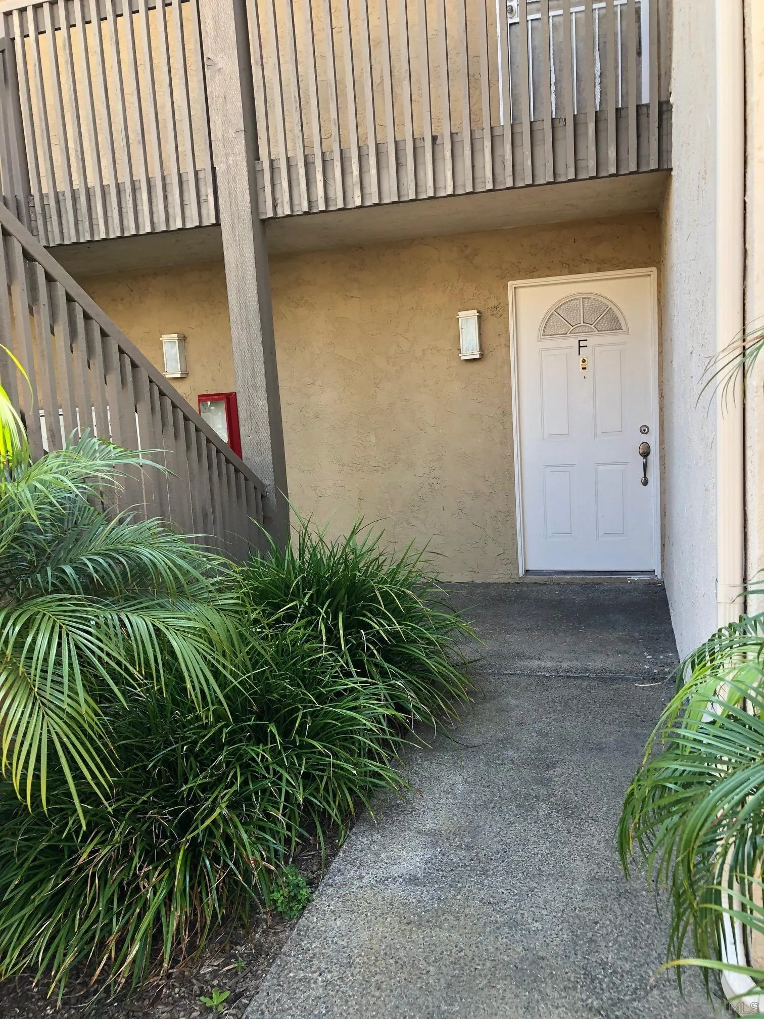 8929 Villa La Jolla Dr. Unit F