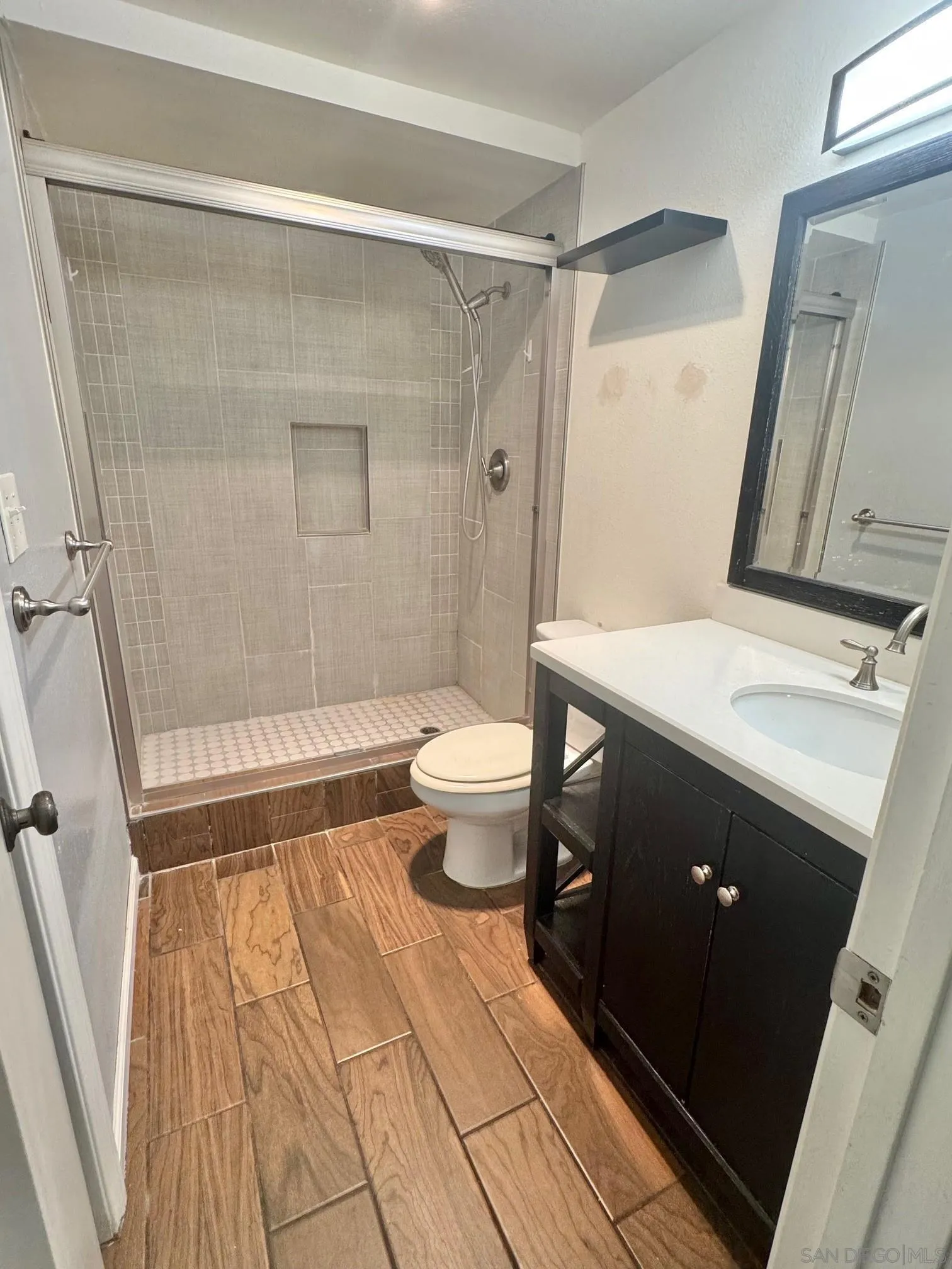 4703 Helix Glen Dr