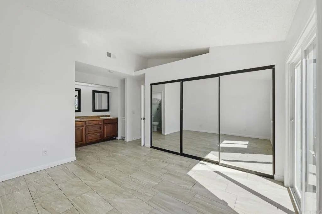 1636 Jonathon Street