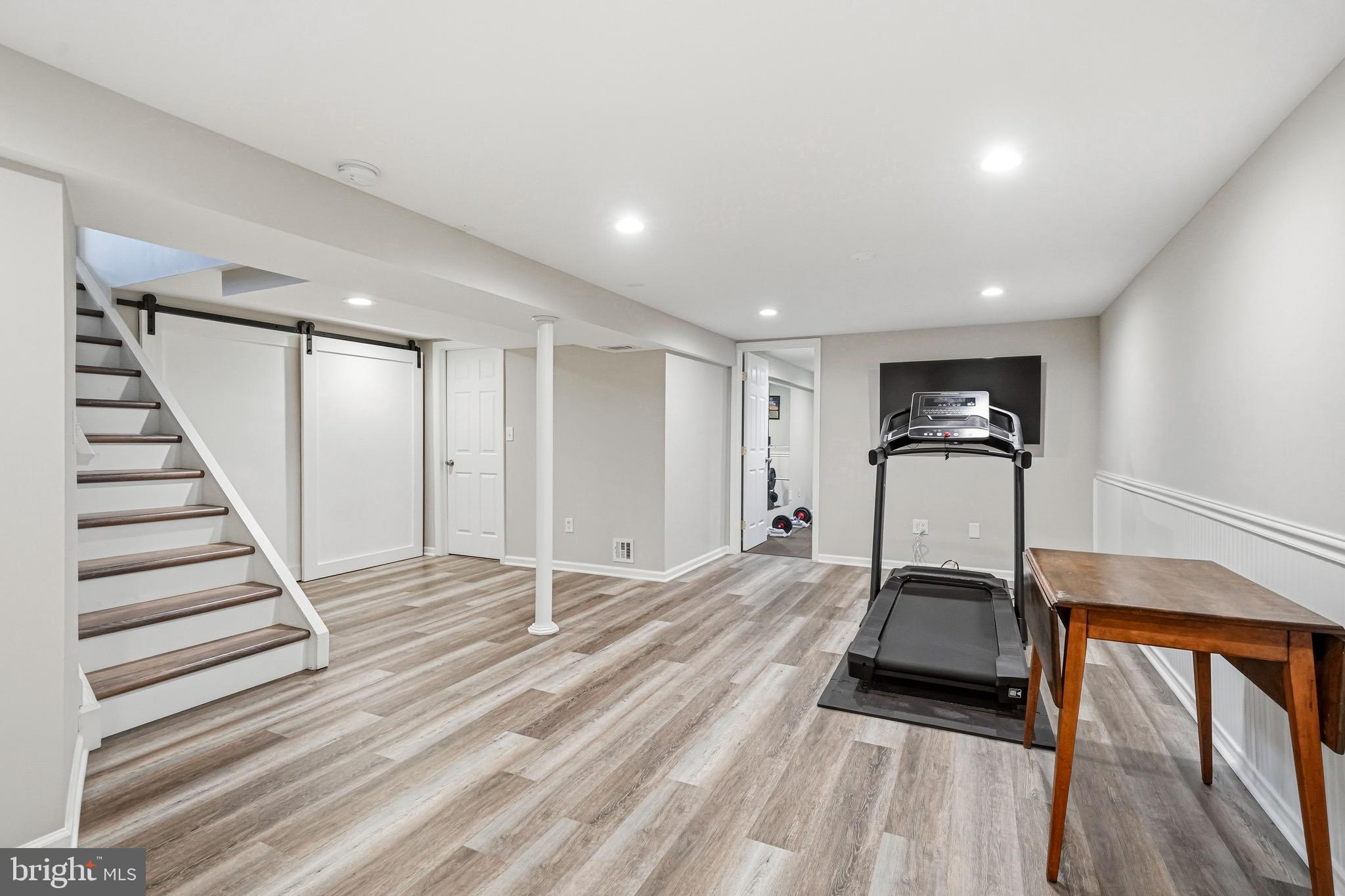 1038 ESTATES BOULEVARD