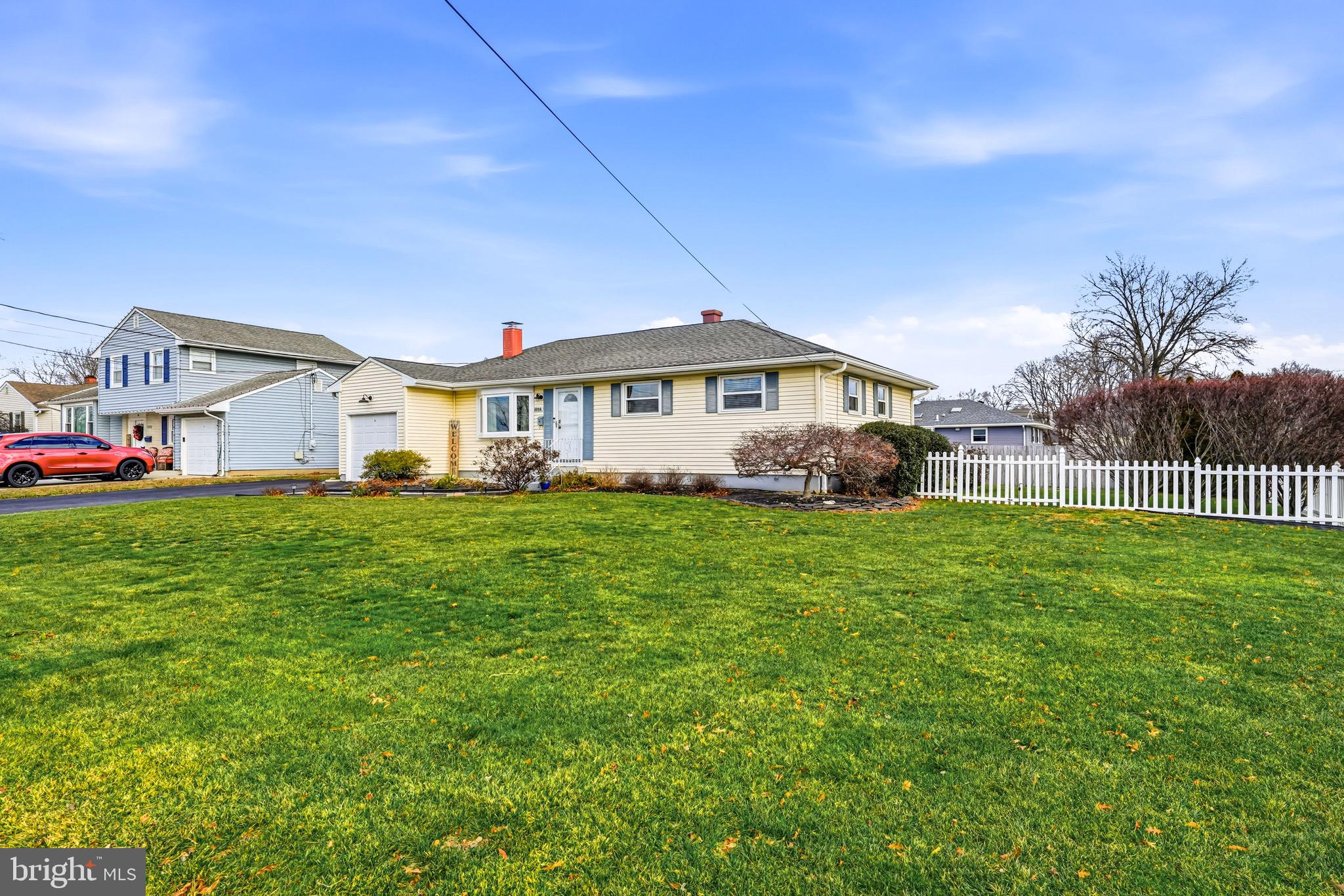 1038 ESTATES BOULEVARD