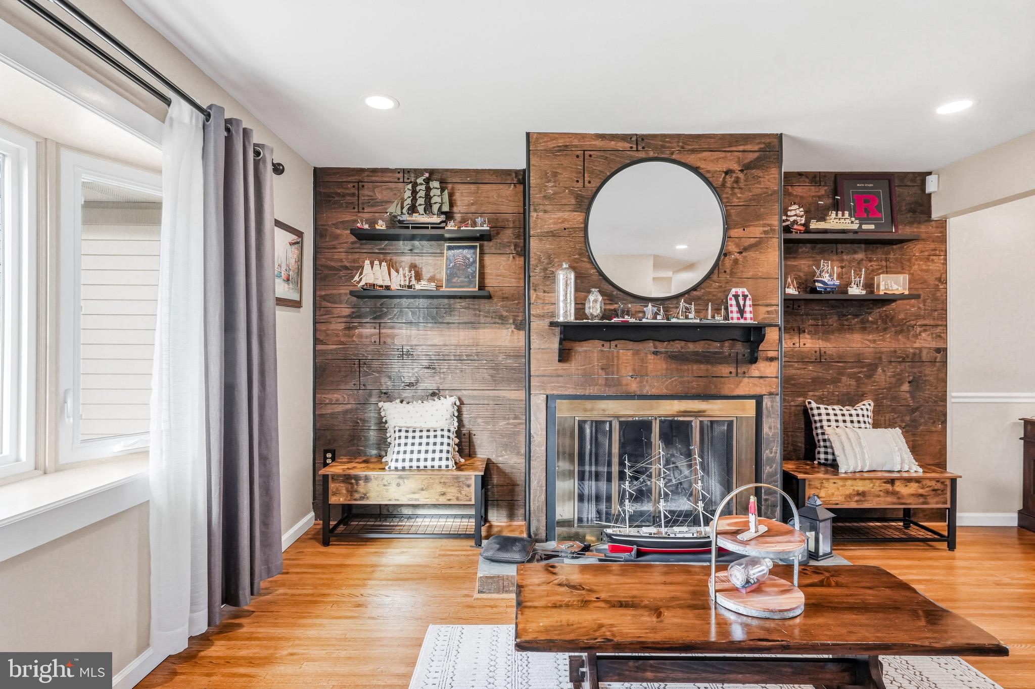 1038 ESTATES BOULEVARD