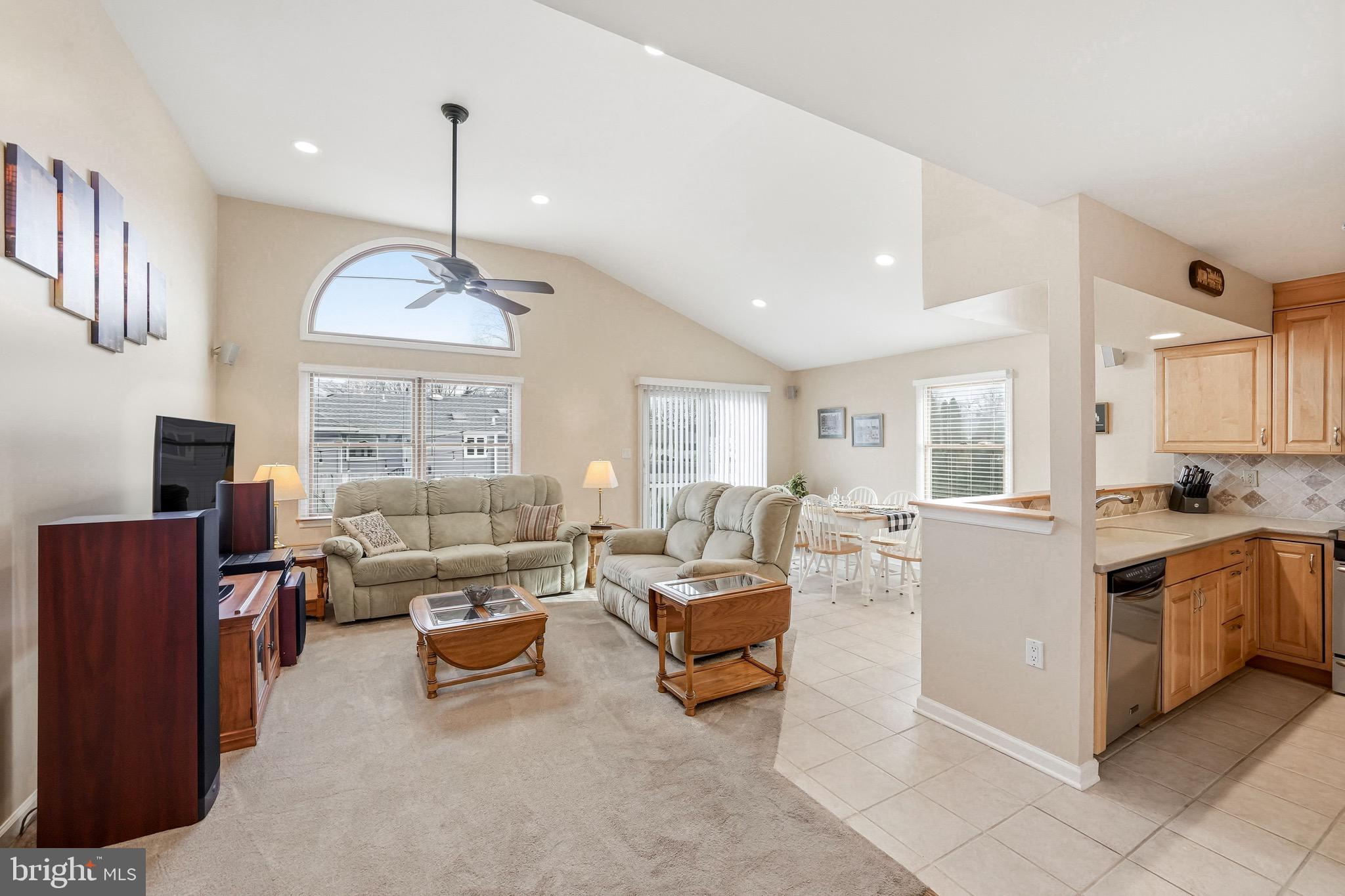 1038 ESTATES BOULEVARD