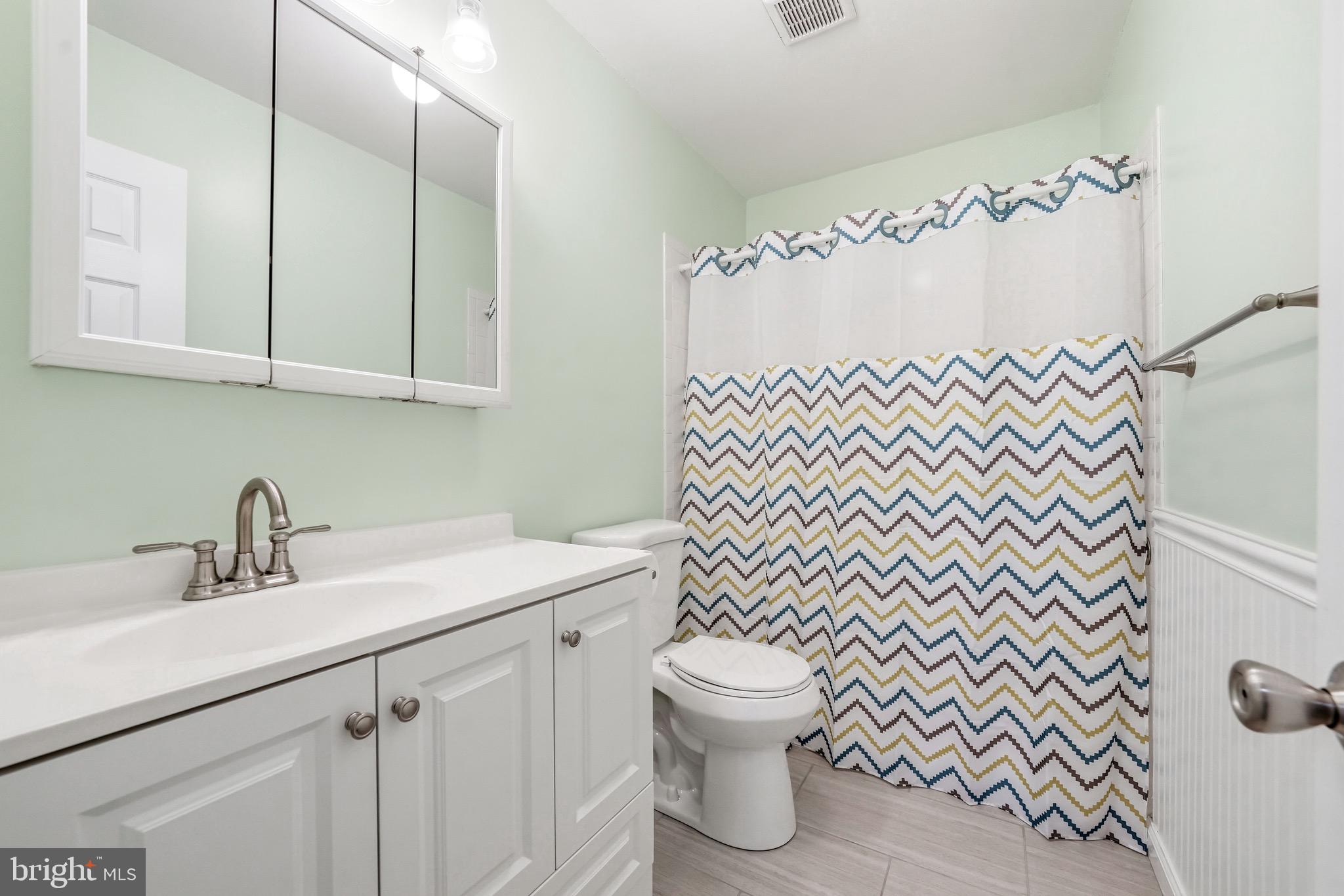 1038 ESTATES BOULEVARD