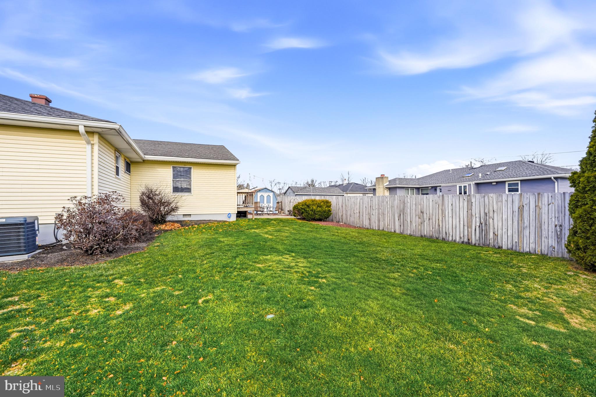 1038 ESTATES BOULEVARD