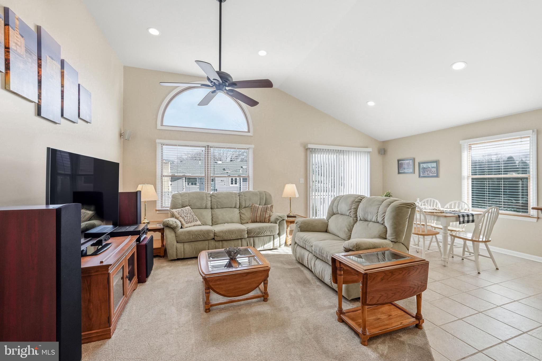 1038 ESTATES BOULEVARD