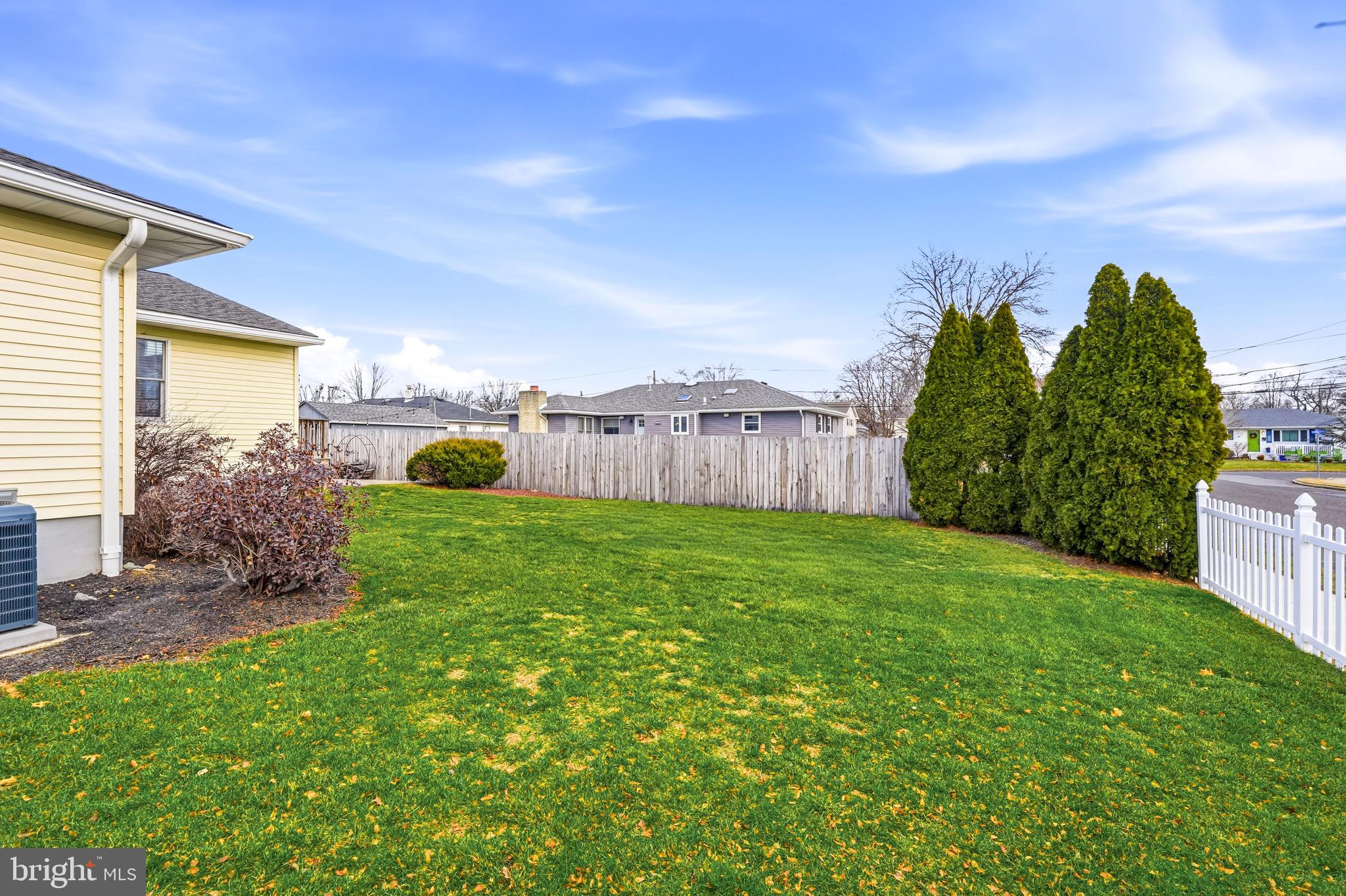 1038 ESTATES BOULEVARD