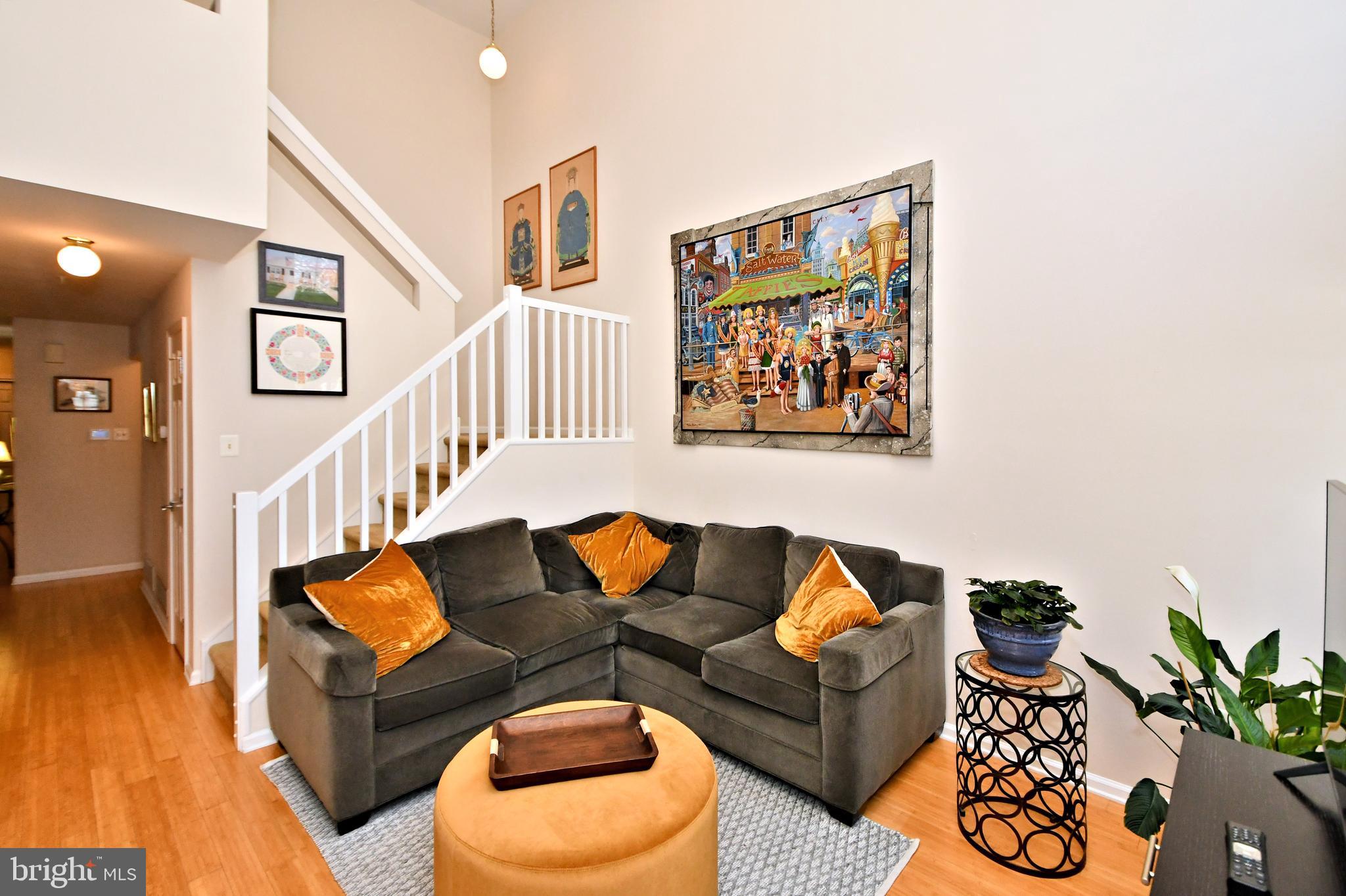 509 Waterford Ct